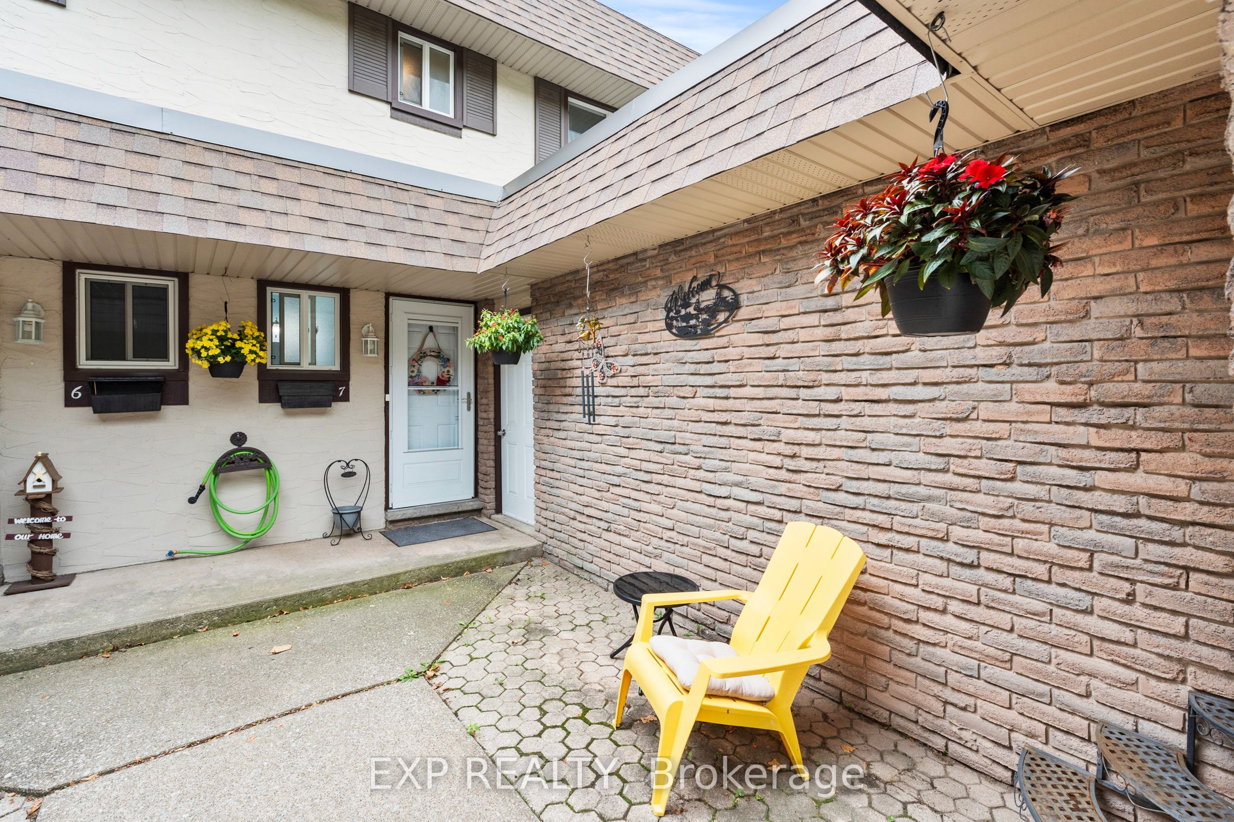 4230 Meadowvale Drive 7 Property Photo 3