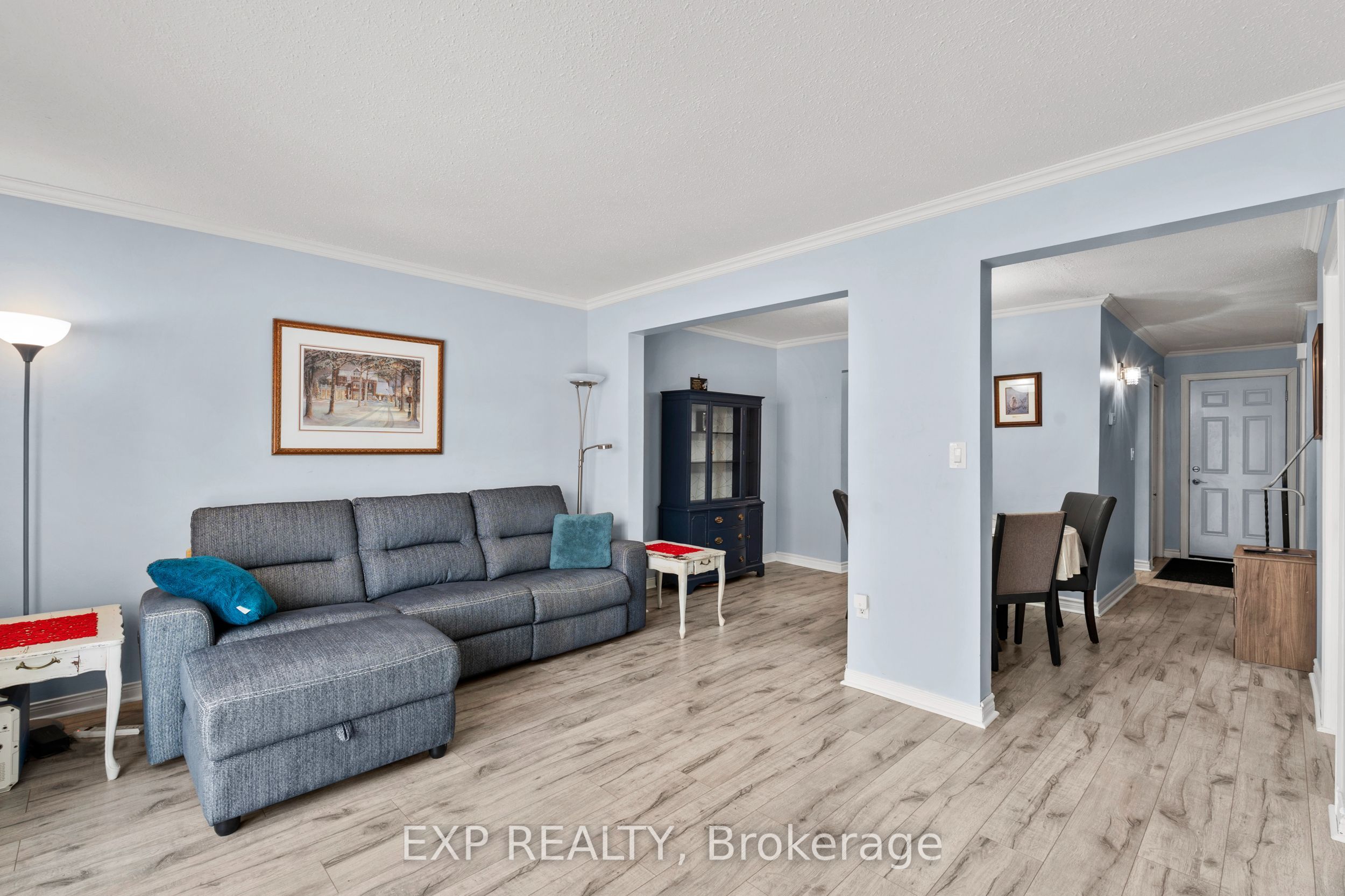 4230 Meadowvale Drive 7 Property Photo 10