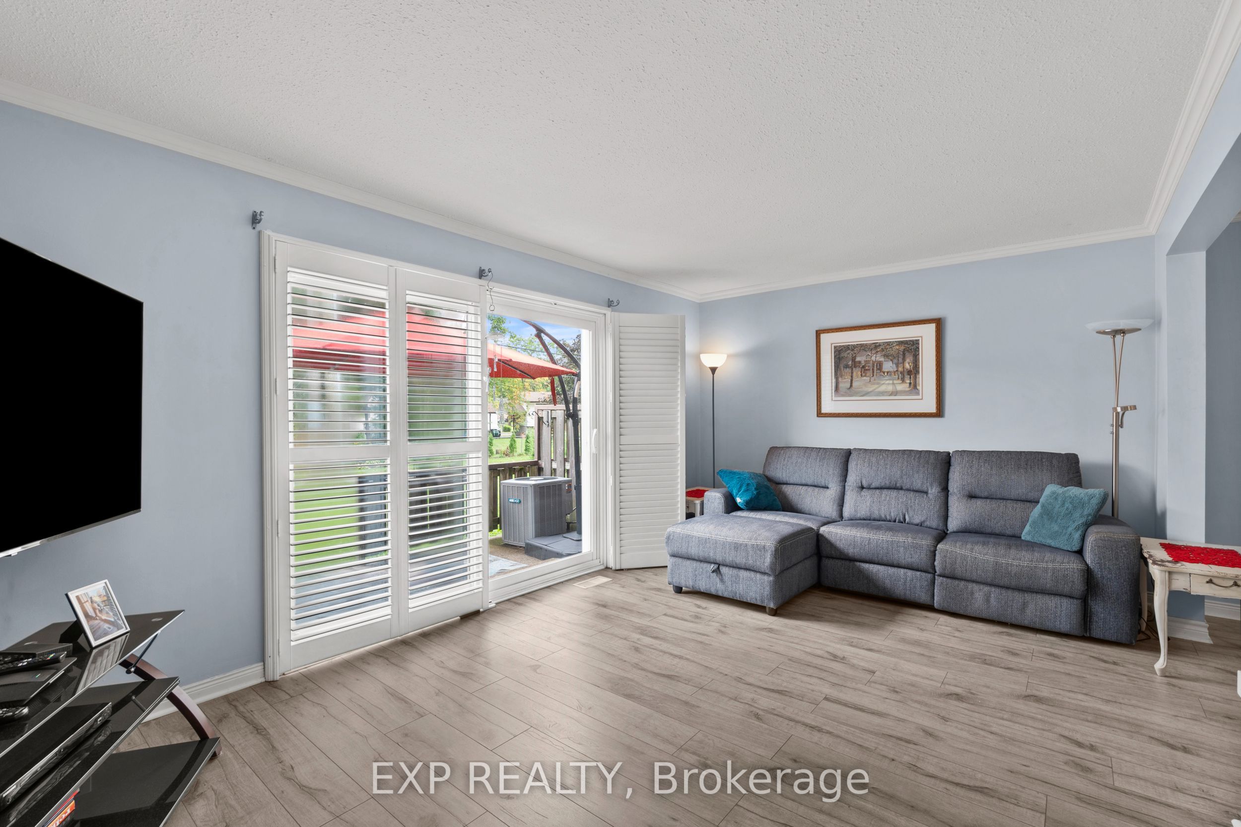 4230 Meadowvale Drive 7 Property Photo 11