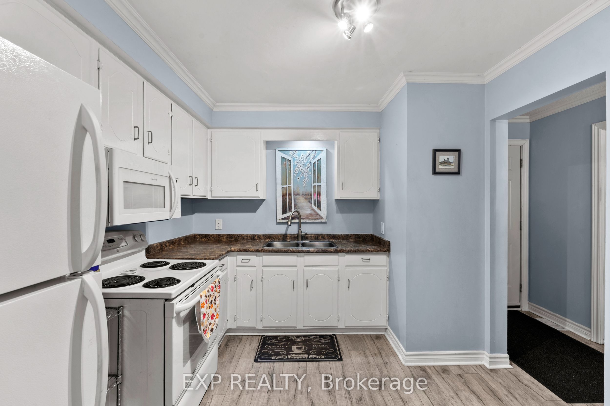 4230 Meadowvale Drive 7 Property Photo 13