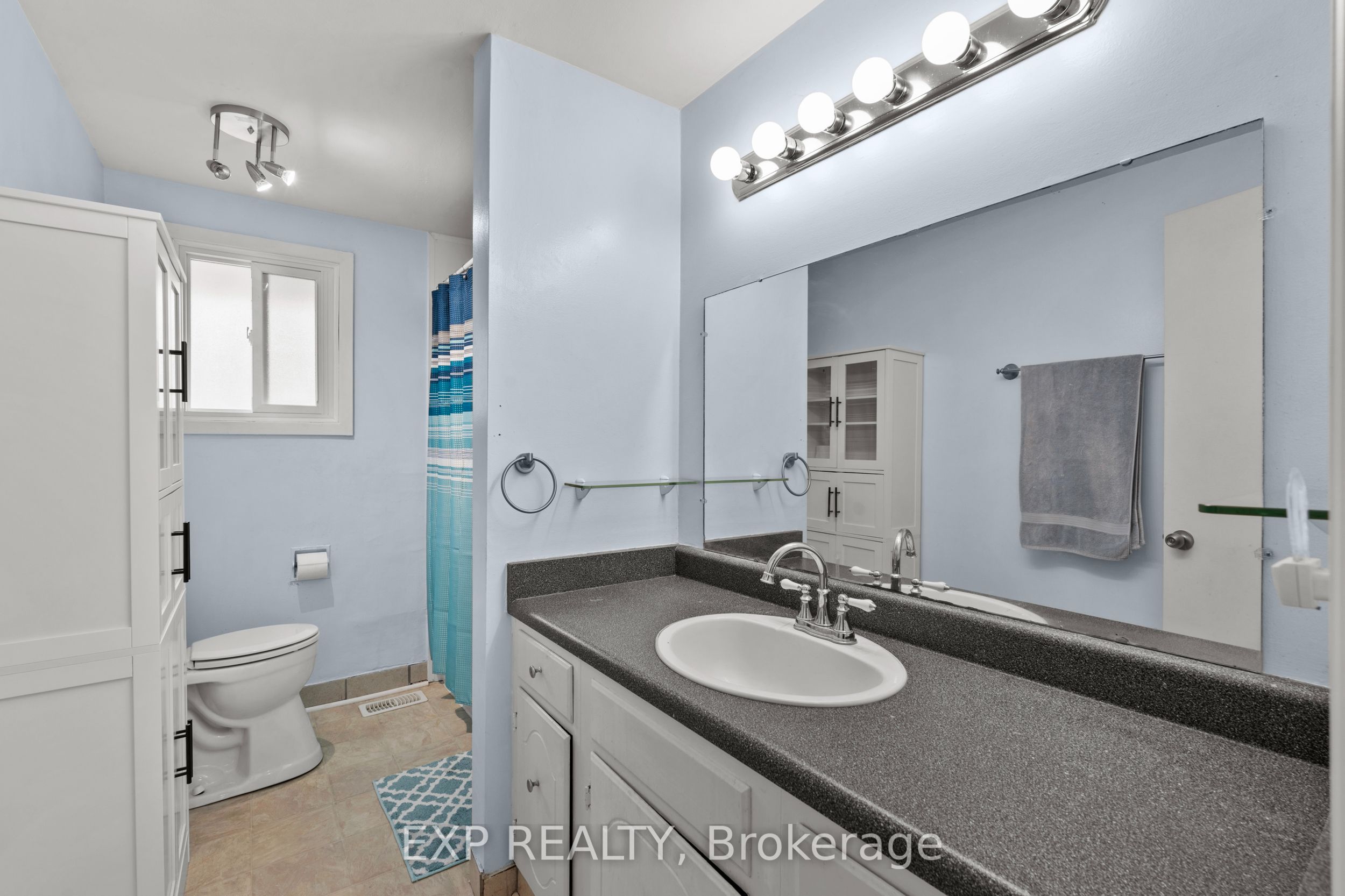 4230 Meadowvale Drive 7 Property Photo 16