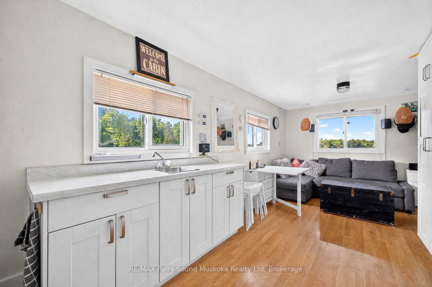 6 Wendy's Lane Property Photo 5