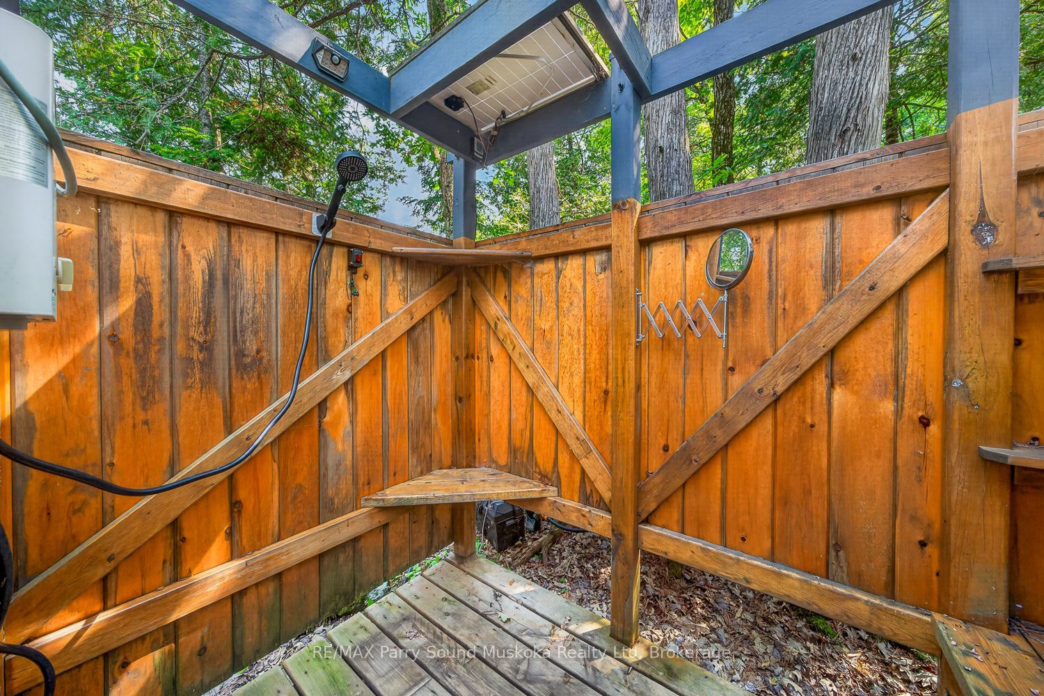 6 Wendy's Lane Property Photo 46