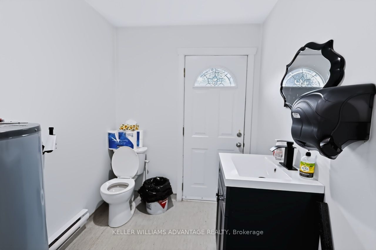 230 Main Street Property Photo 15