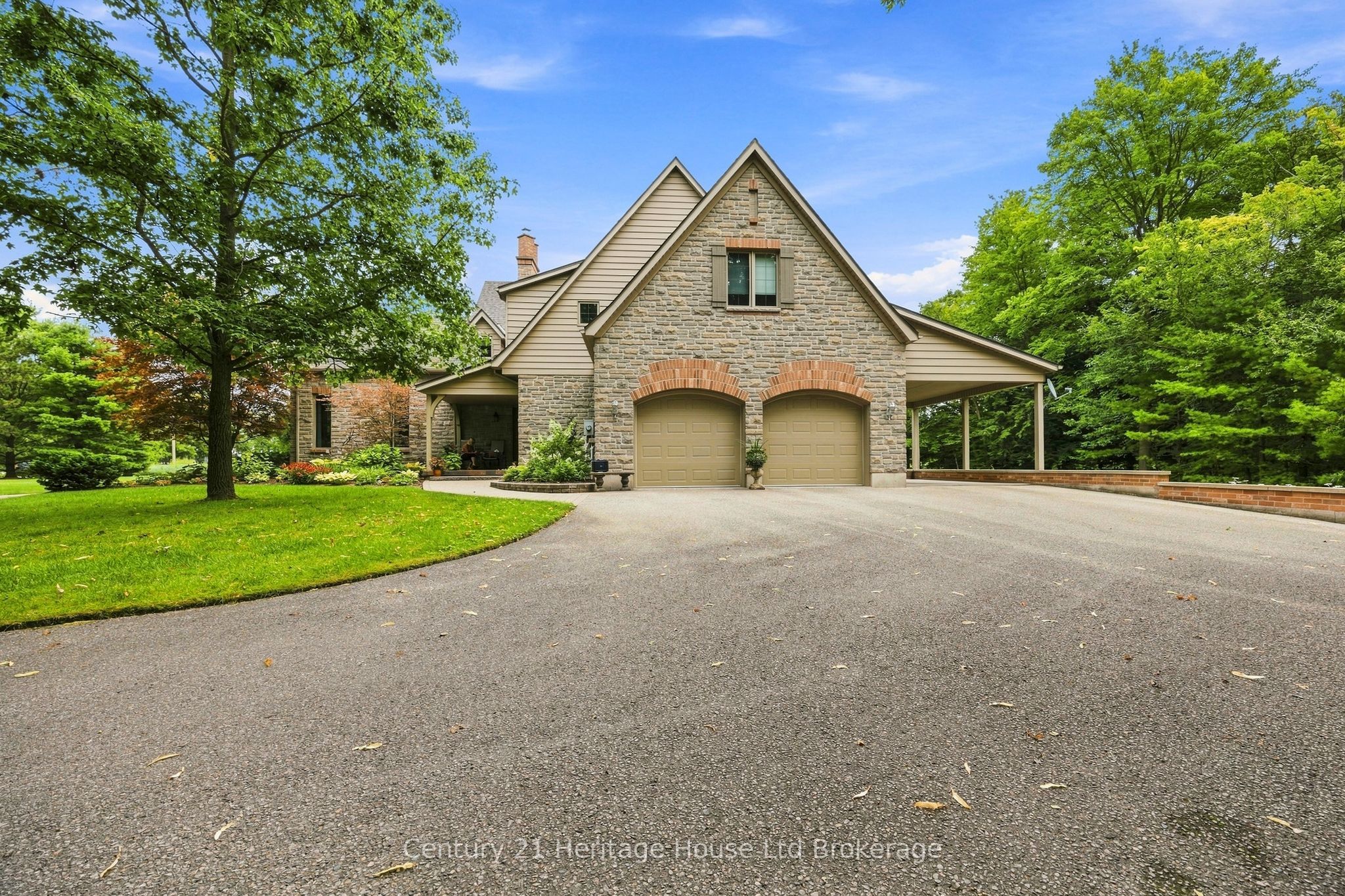 264 Plowmans Line Property Photo 6