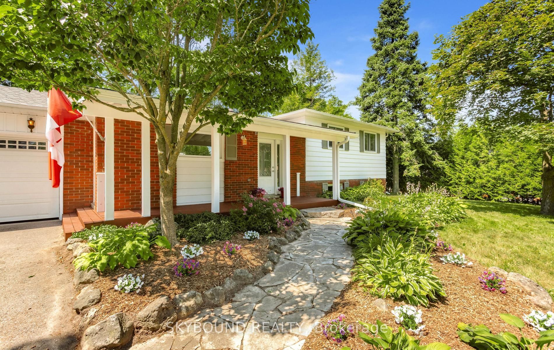 9 Delerin Crescent Property Photo 2