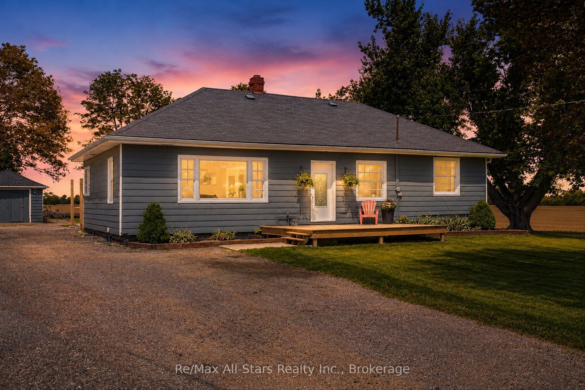 981 Highway 7 Property Photo 4