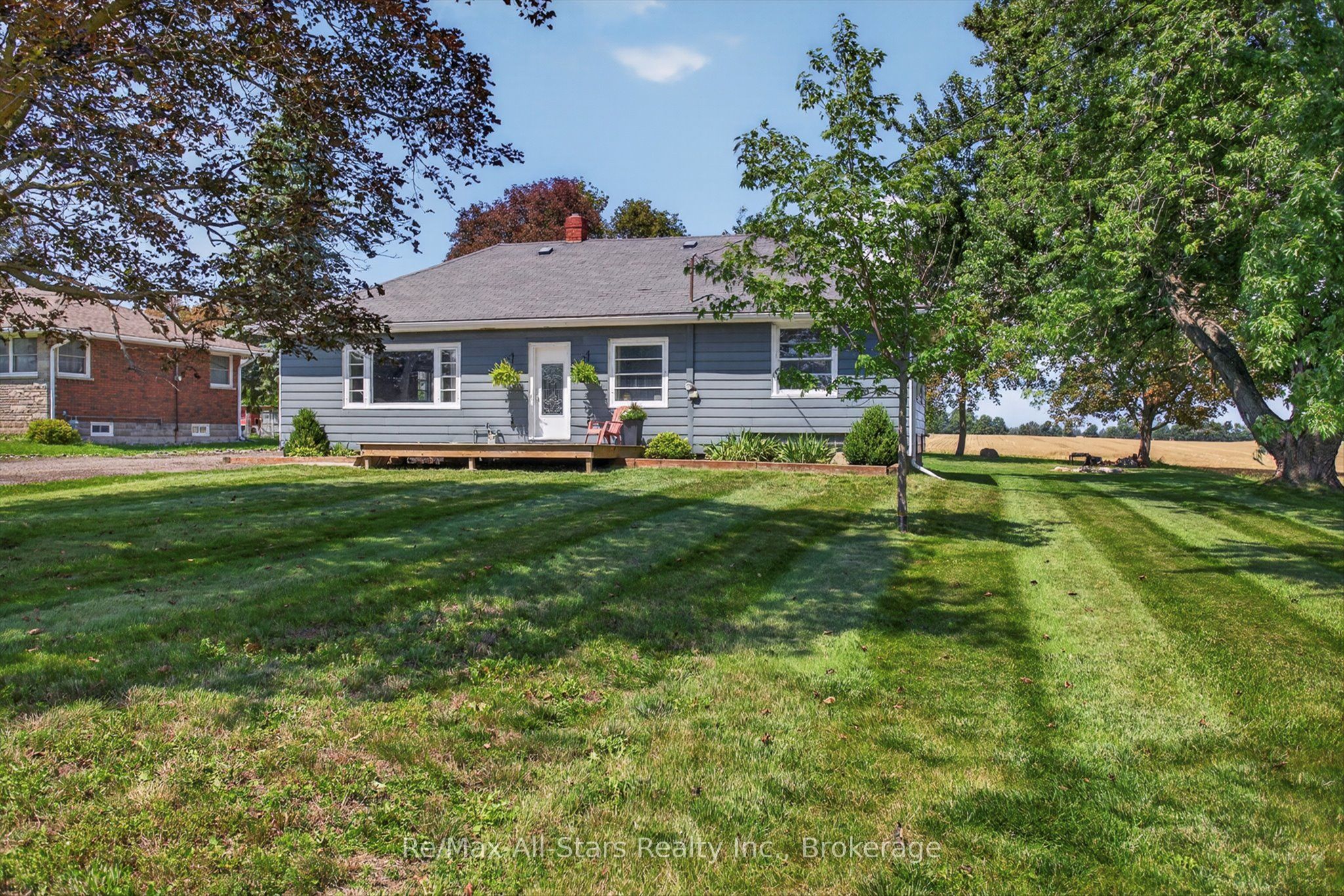 981 Highway 7 Property Photo 5