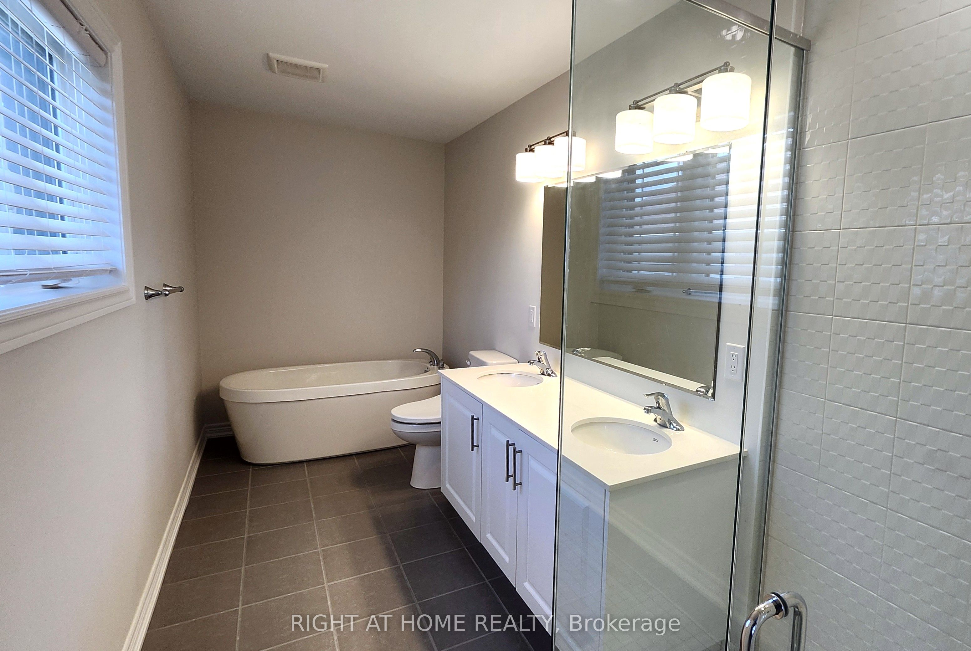 1120 Rippingale Trail Property Photo 37