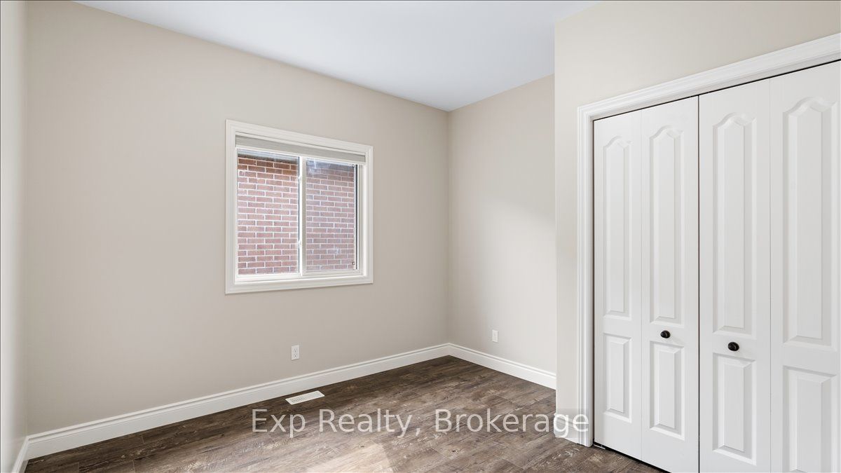 3 Farmington Crescent Property Photo 10