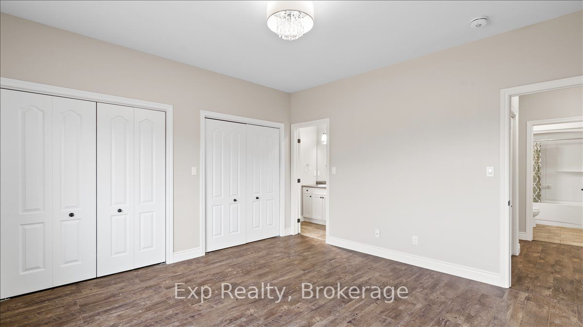 3 Farmington Crescent Property Photo 14