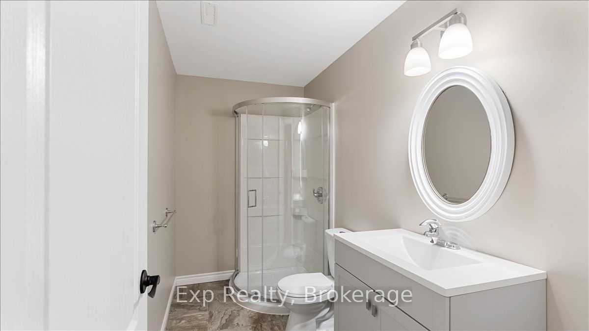 3 Farmington Crescent Property Photo 26