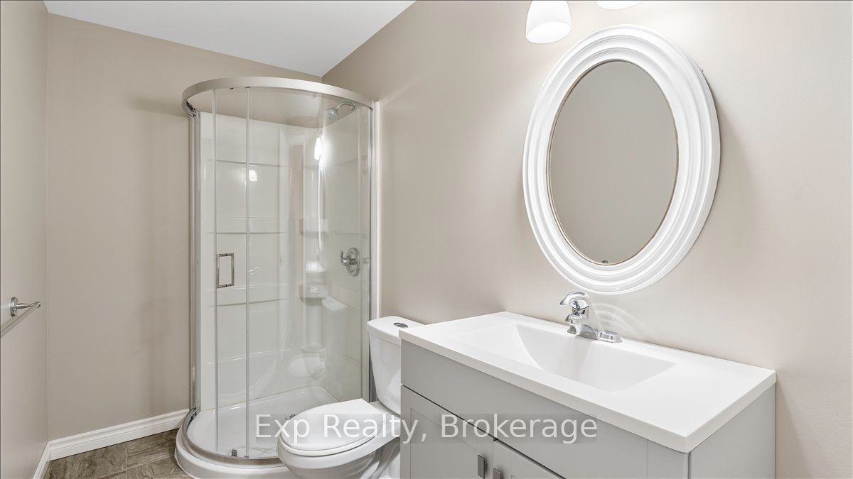 3 Farmington Crescent Property Photo 27