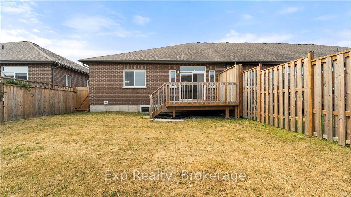 3 Farmington Crescent Property Photo 32