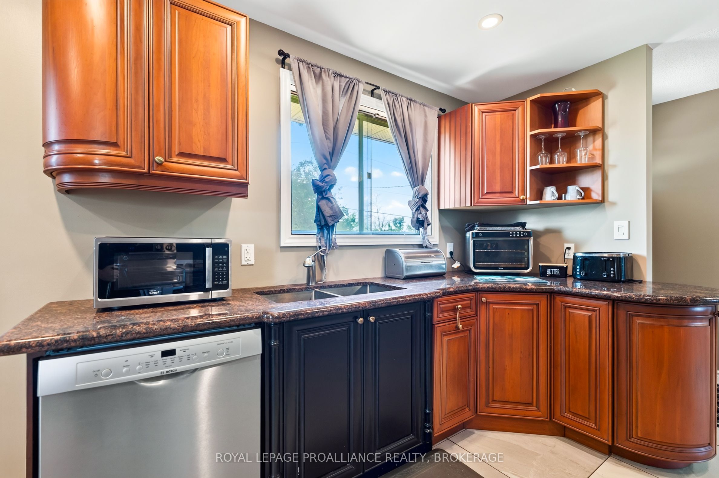 3670 Smith Road Property Photo 15
