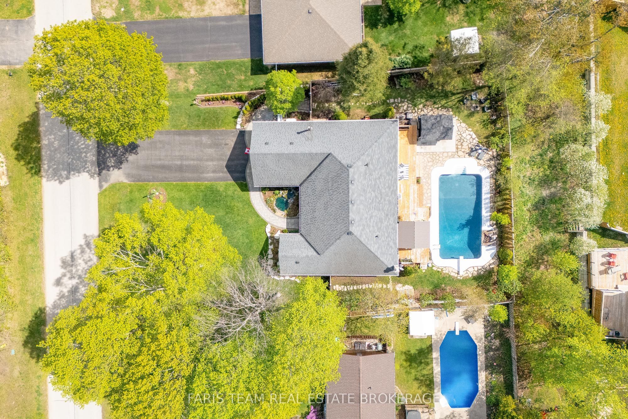 135 Forest Glen Drive Property Photo 45