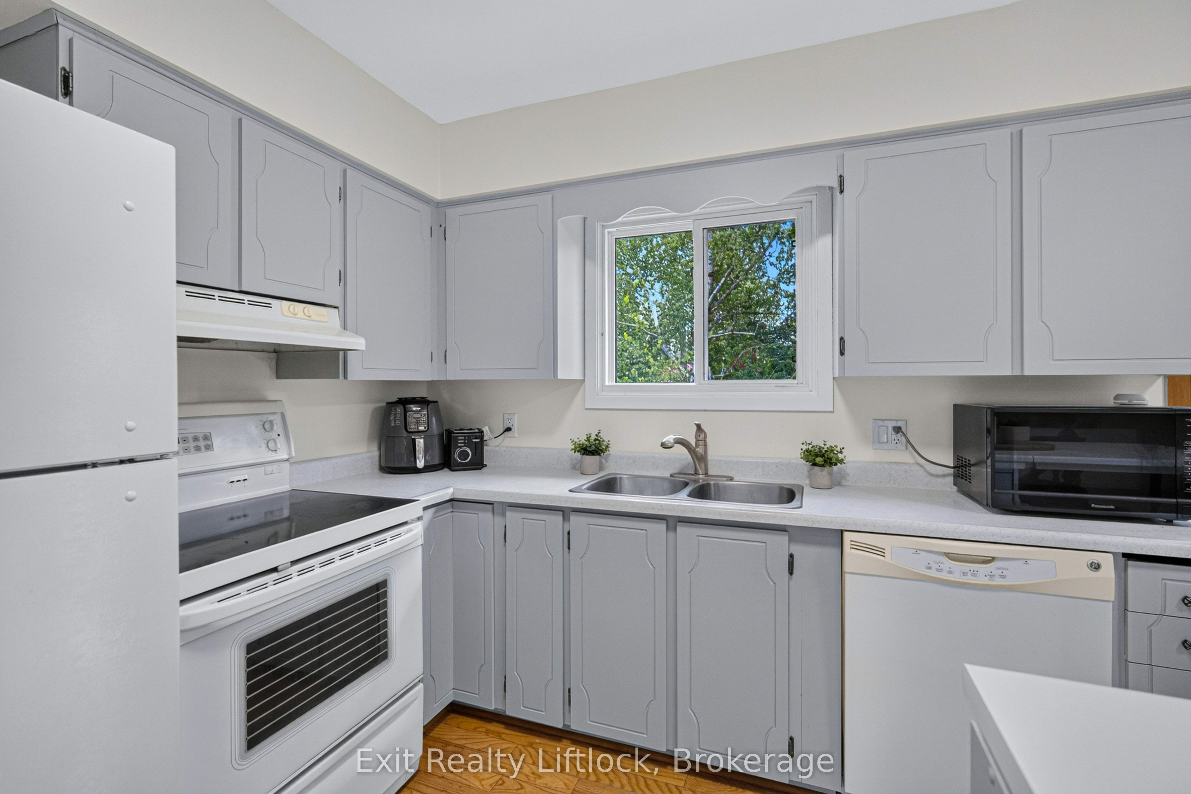 3 Basswood Street Property Photo 12