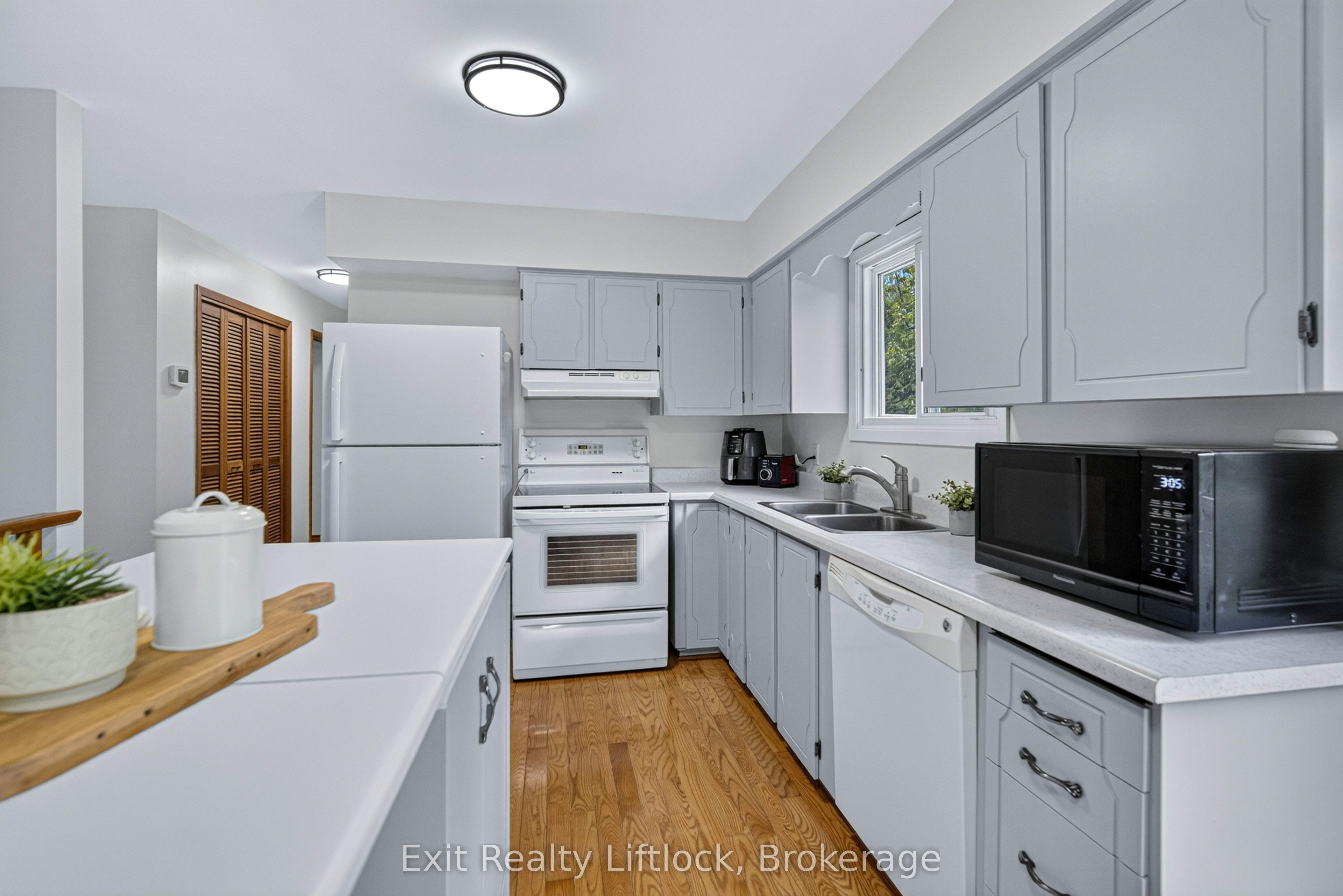 3 Basswood Street Property Photo 13