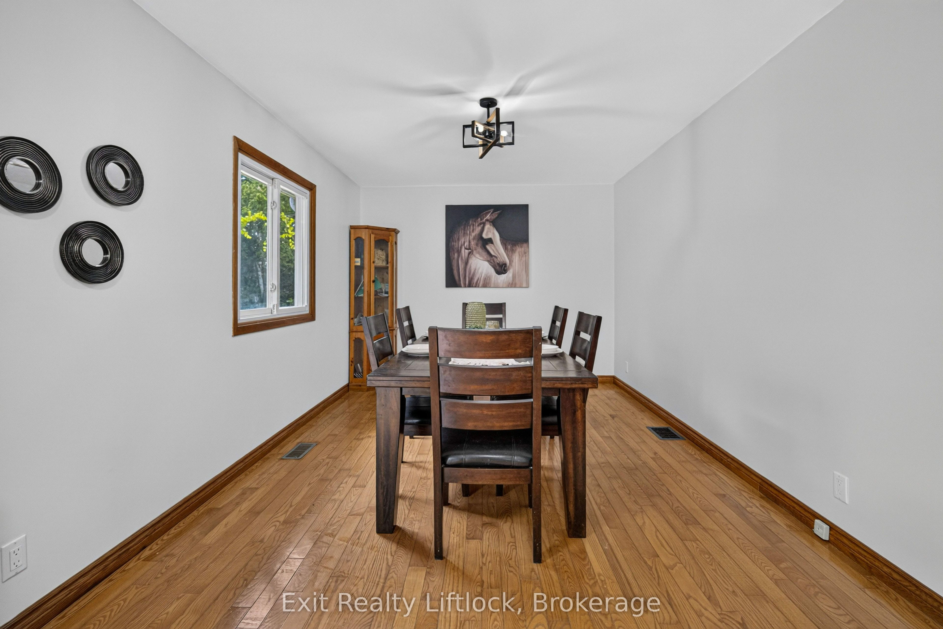 3 Basswood Street Property Photo 16