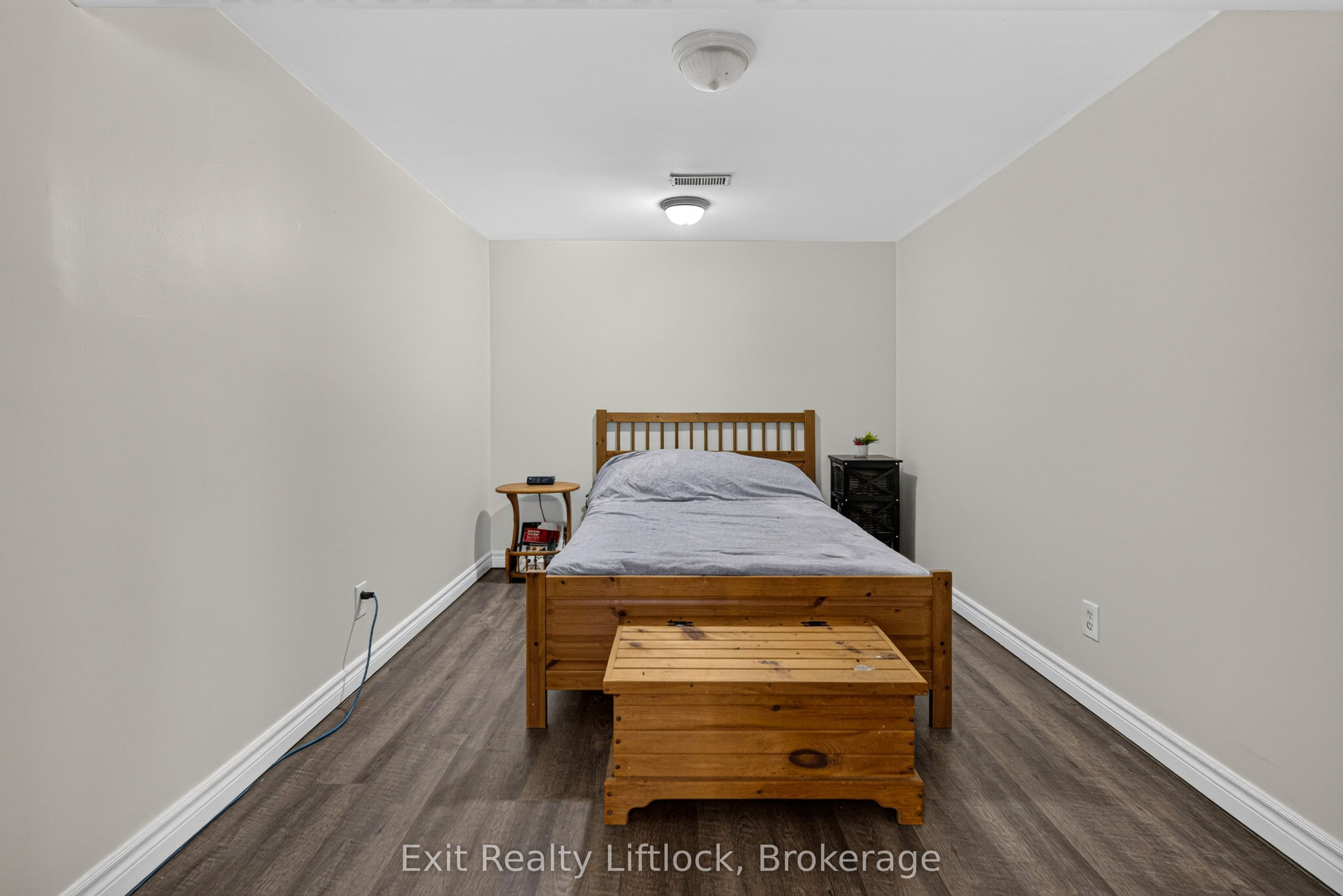 3 Basswood Street Property Photo 32