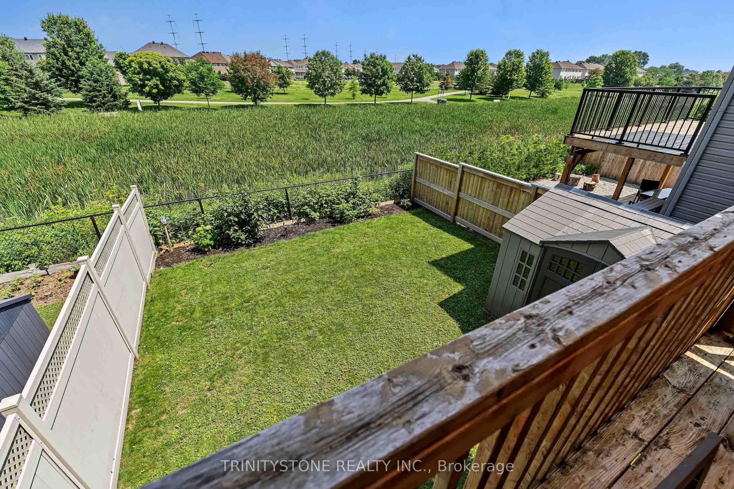 1114 Northgraves Crescent Property Photo 2