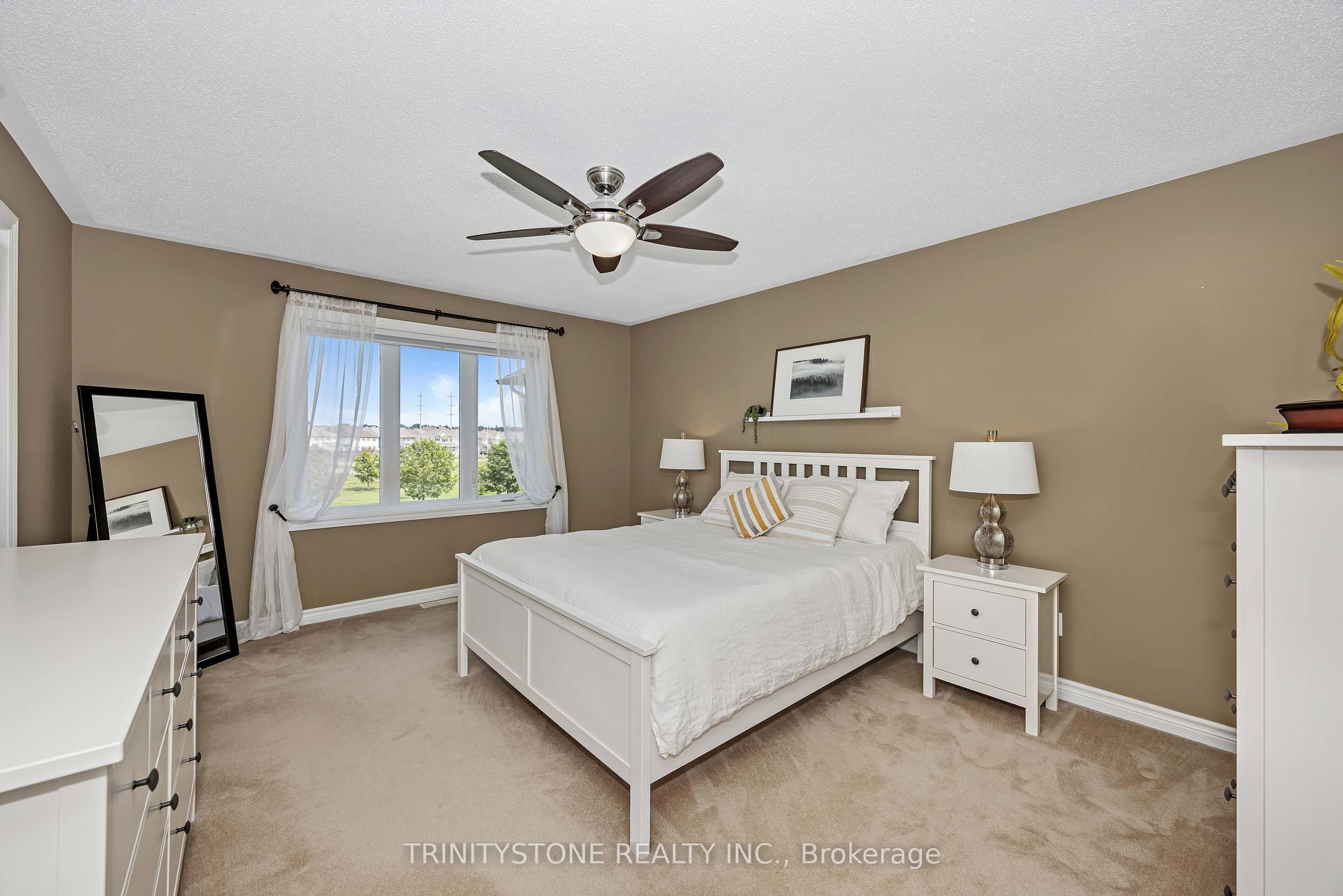 1114 Northgraves Crescent Property Photo 29