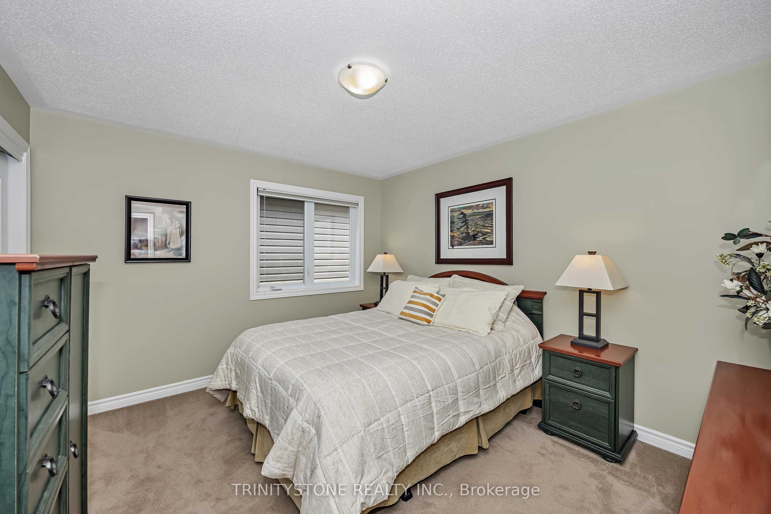 1114 Northgraves Crescent Property Photo 32