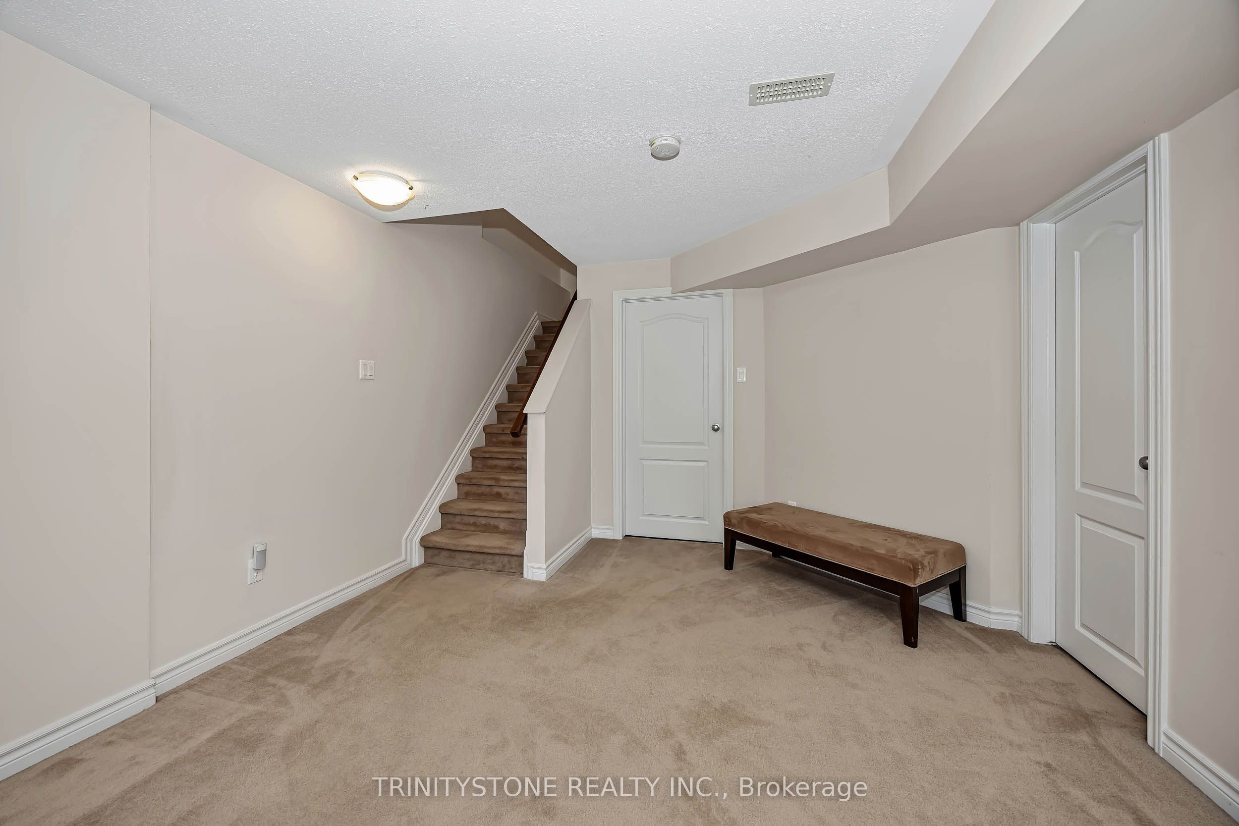 1114 Northgraves Crescent Property Photo 36