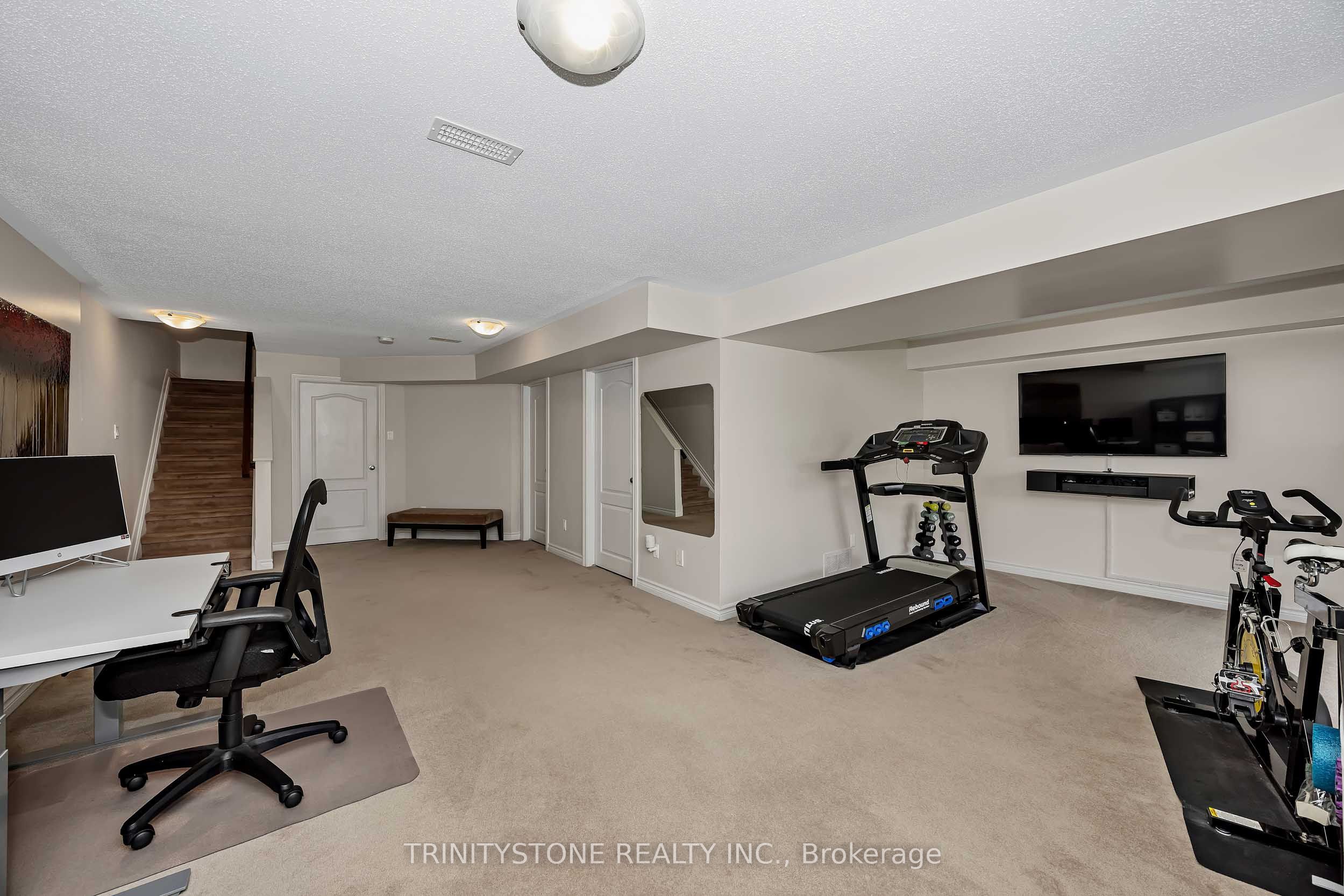 1114 Northgraves Crescent Property Photo 39