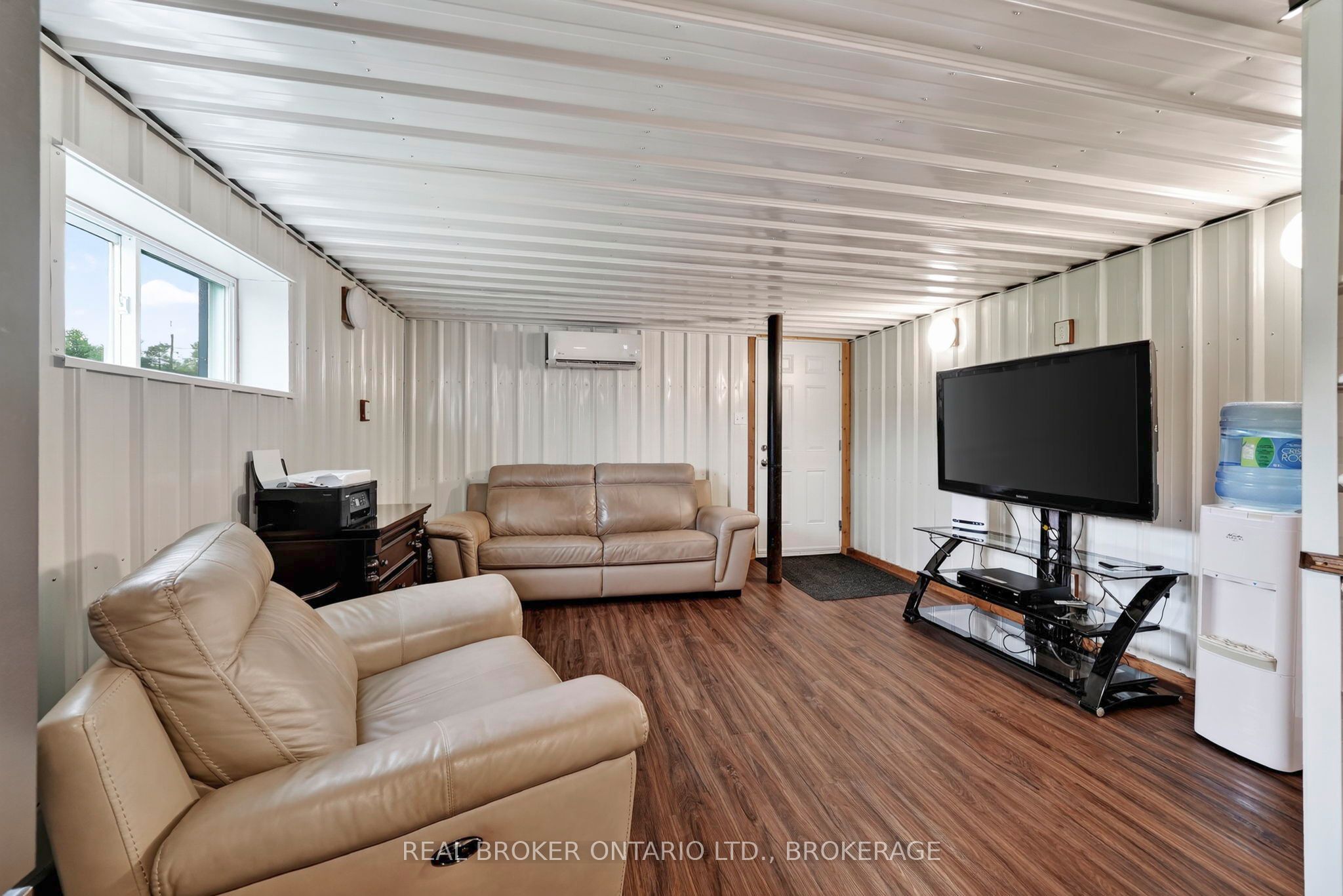 17530 Mcphail Road Property Photo 6
