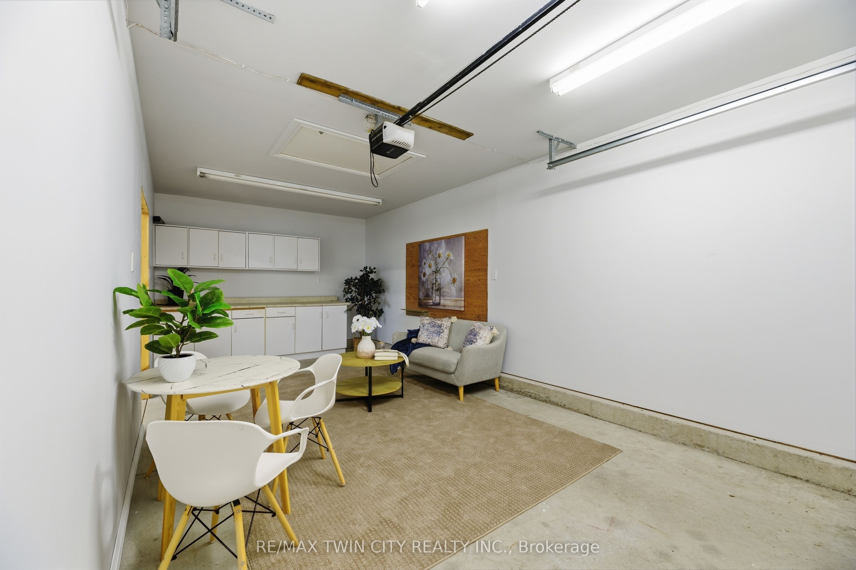 59 Salisbury Avenue Property Photo 25
