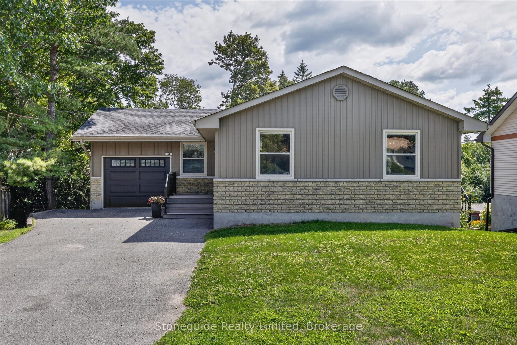 1261 Pulpit Road Property Photo 1