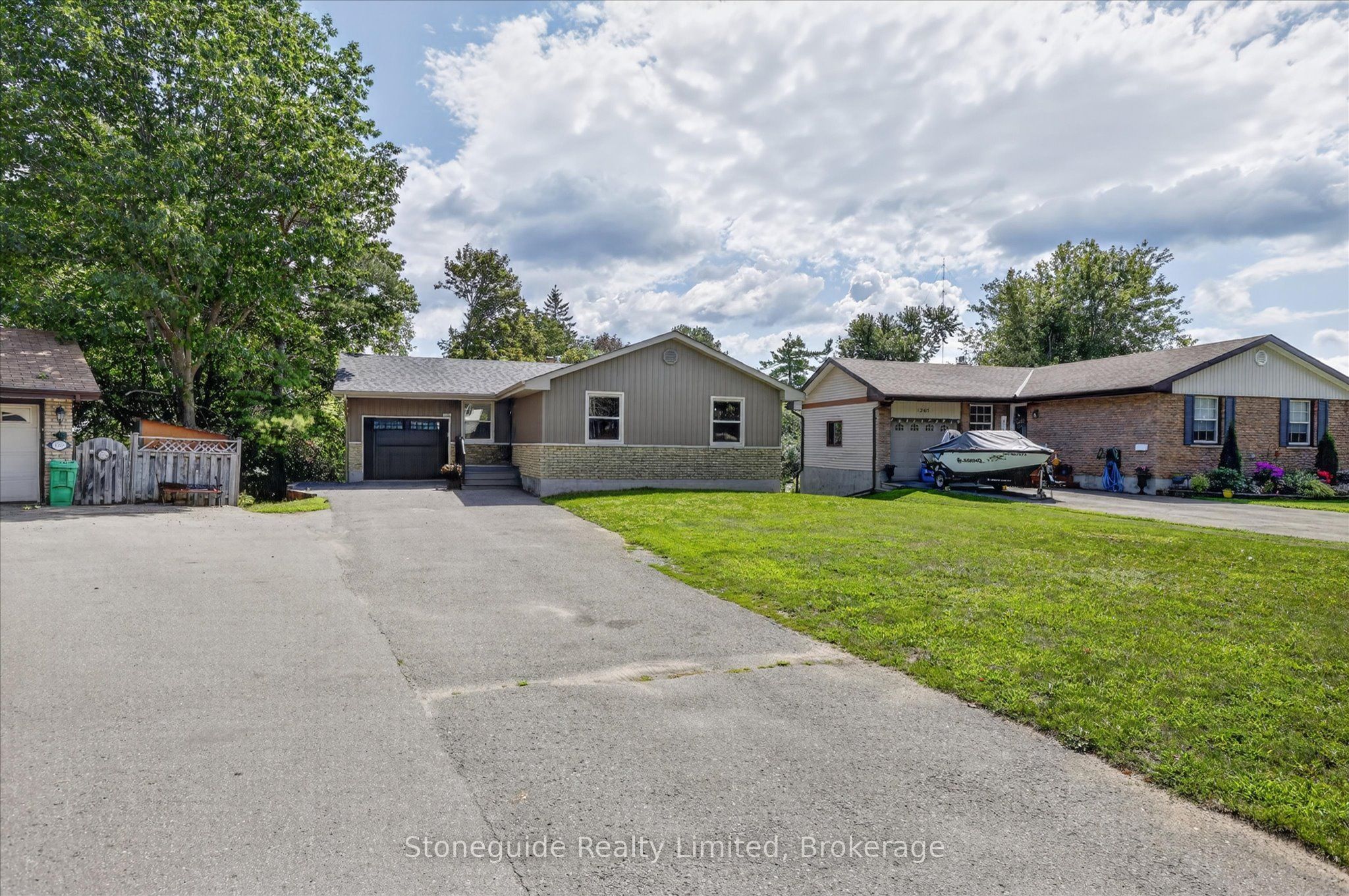 1261 Pulpit Road Property Photo 3