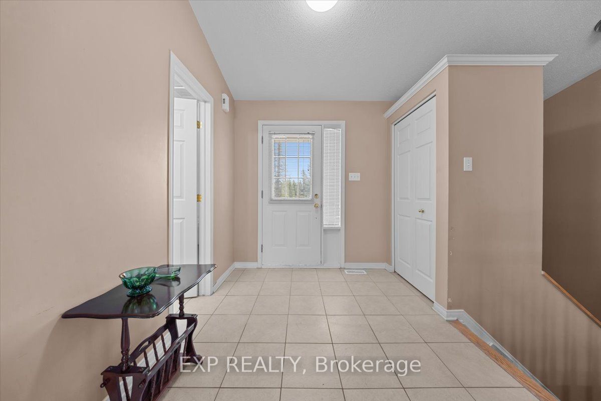113 Grey Fox Drive Property Photo 3