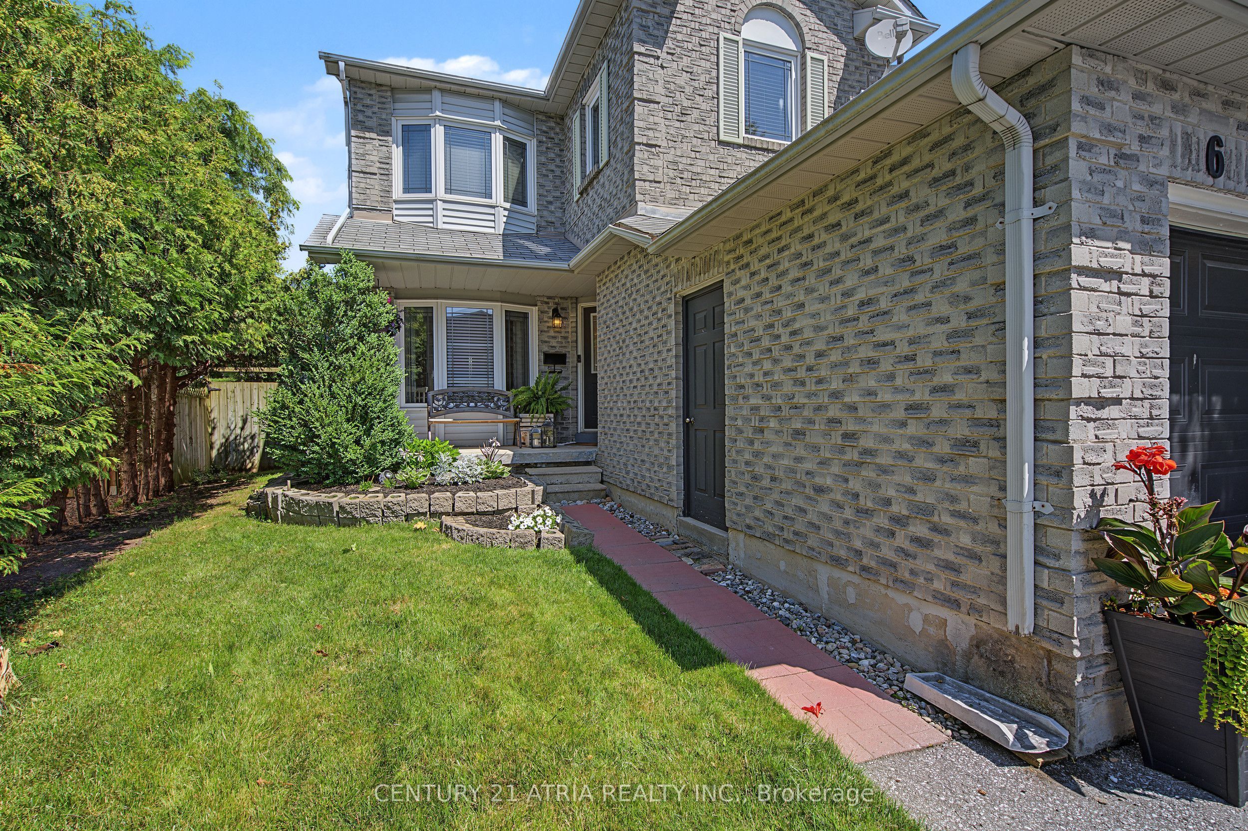6 Burnham Boulevard Property Photo 4