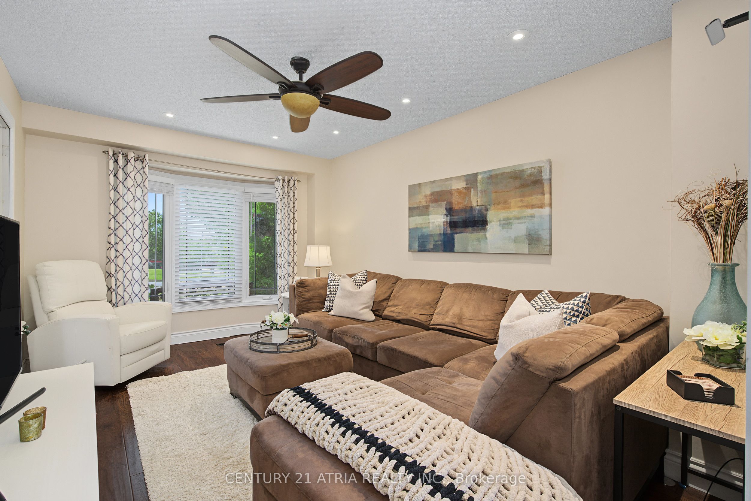6 Burnham Boulevard Property Photo 9