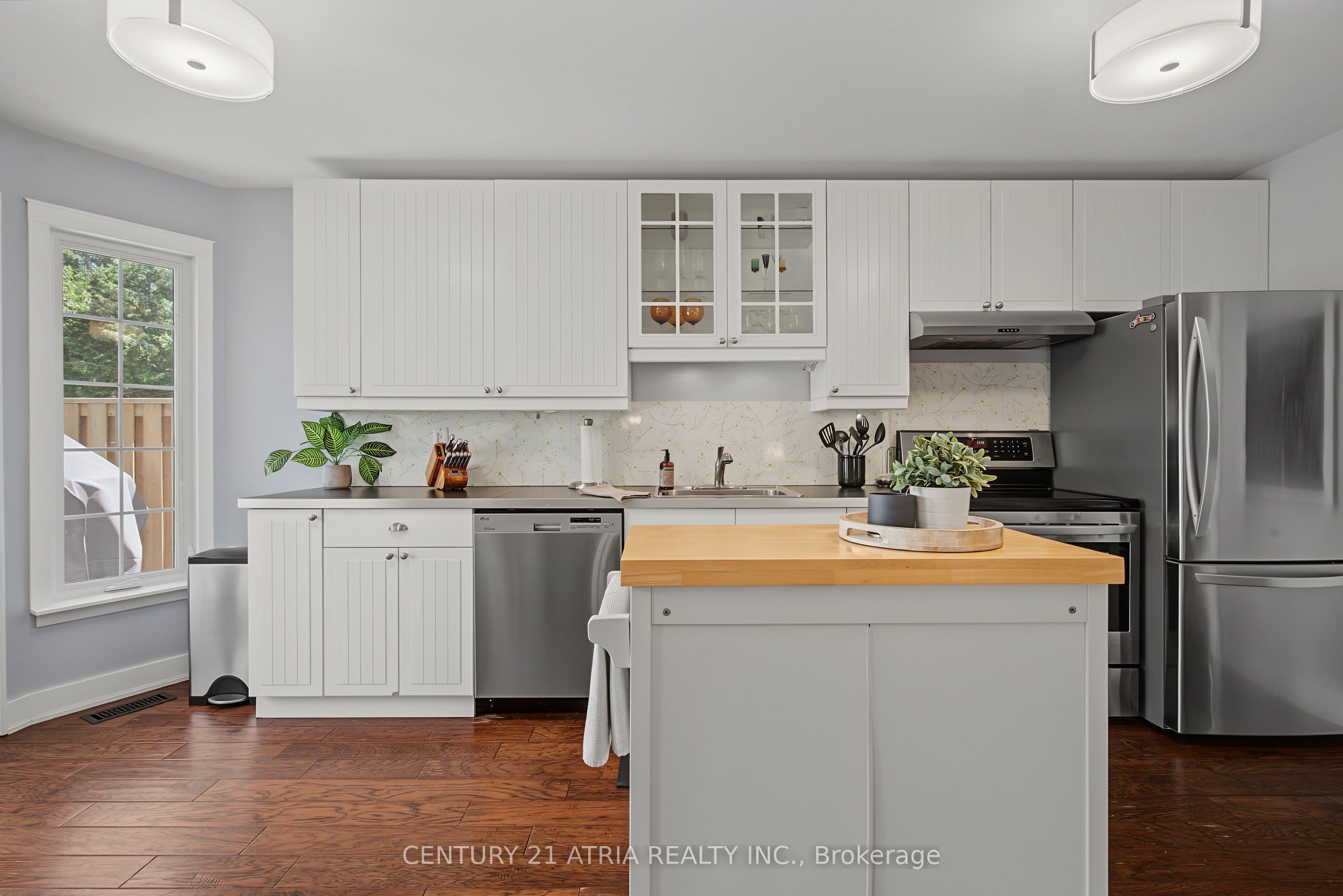 6 Burnham Boulevard Property Photo 16