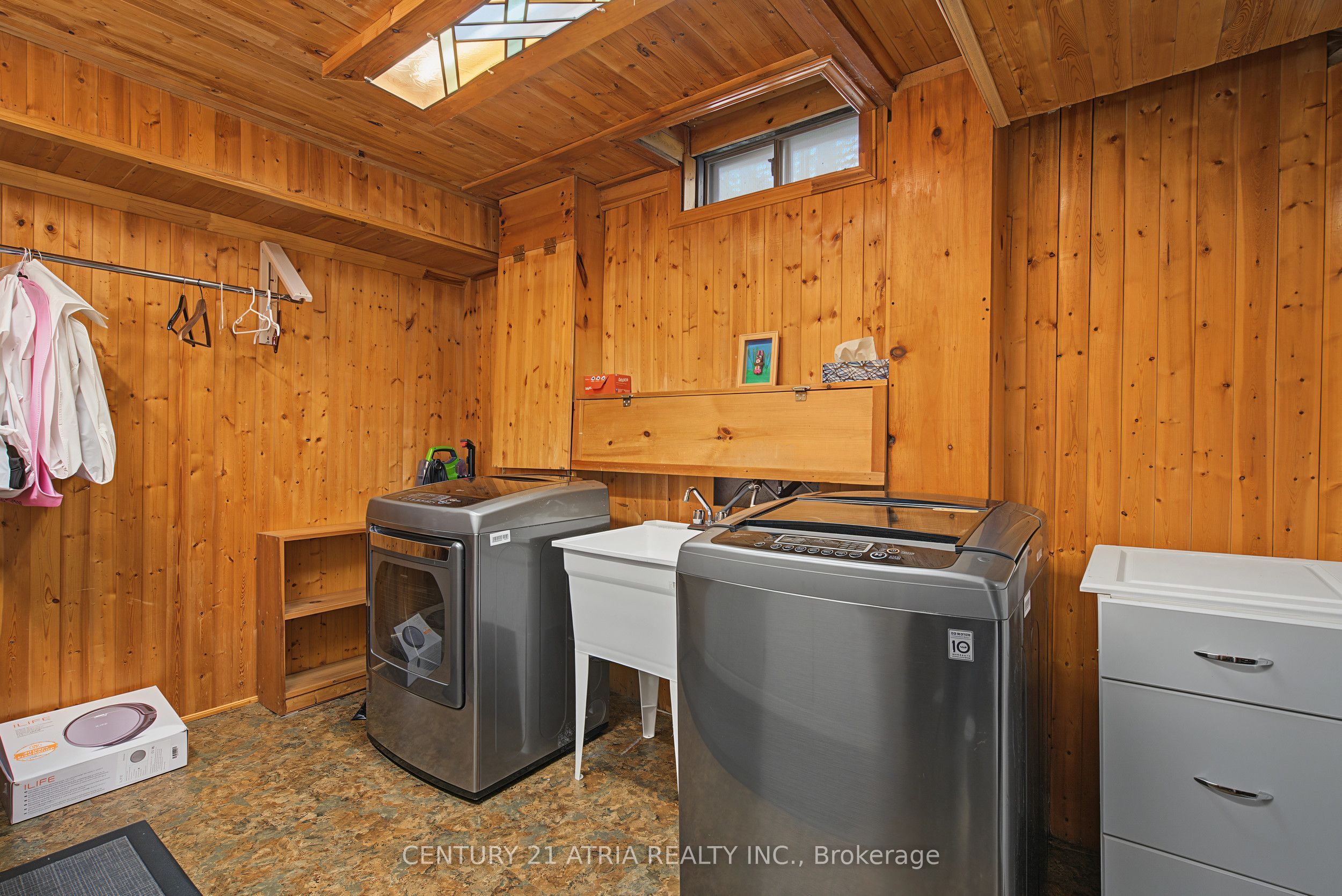 6 Burnham Boulevard Property Photo 29