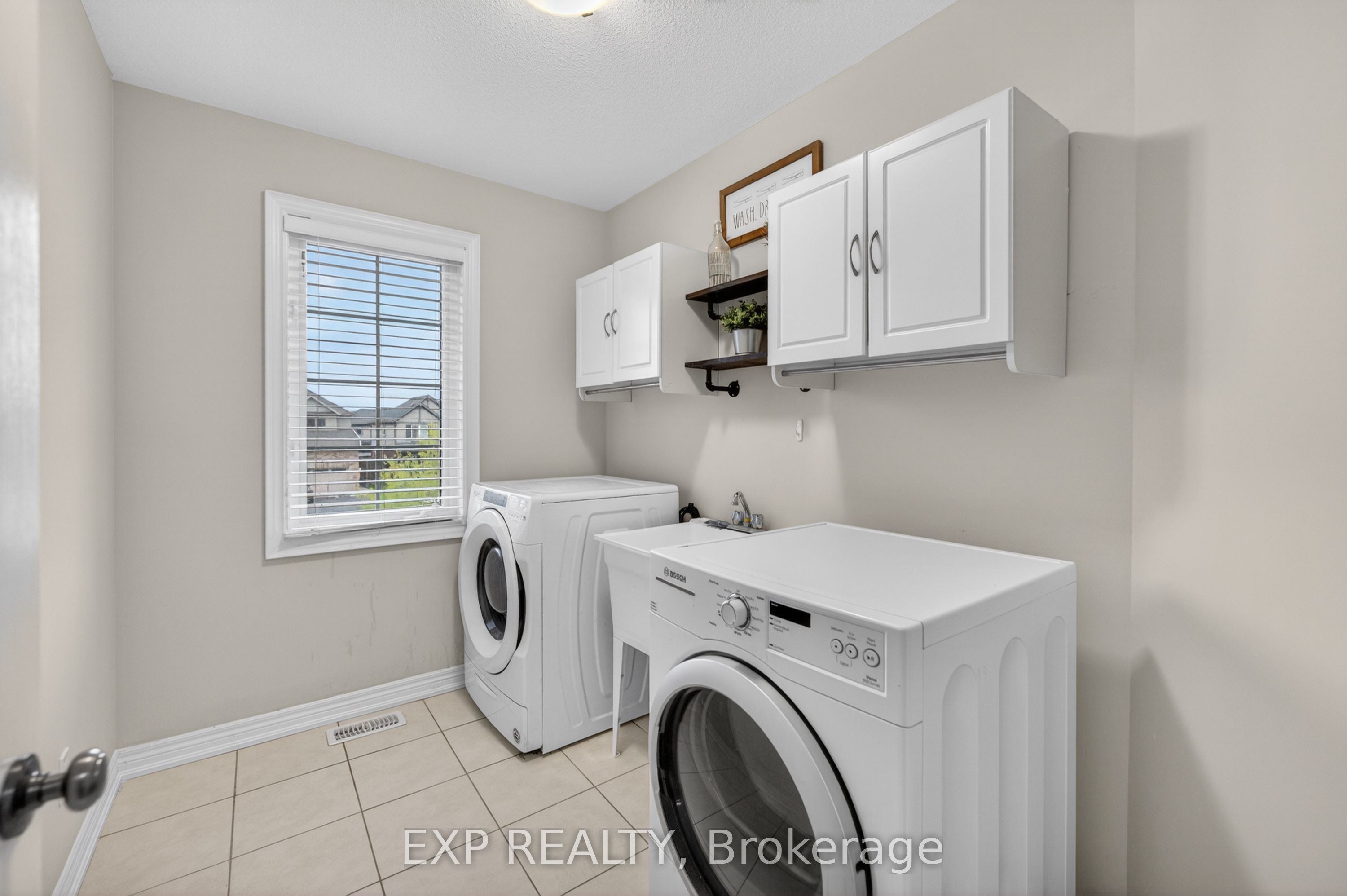 5783 Jake Crescent Property Photo 25