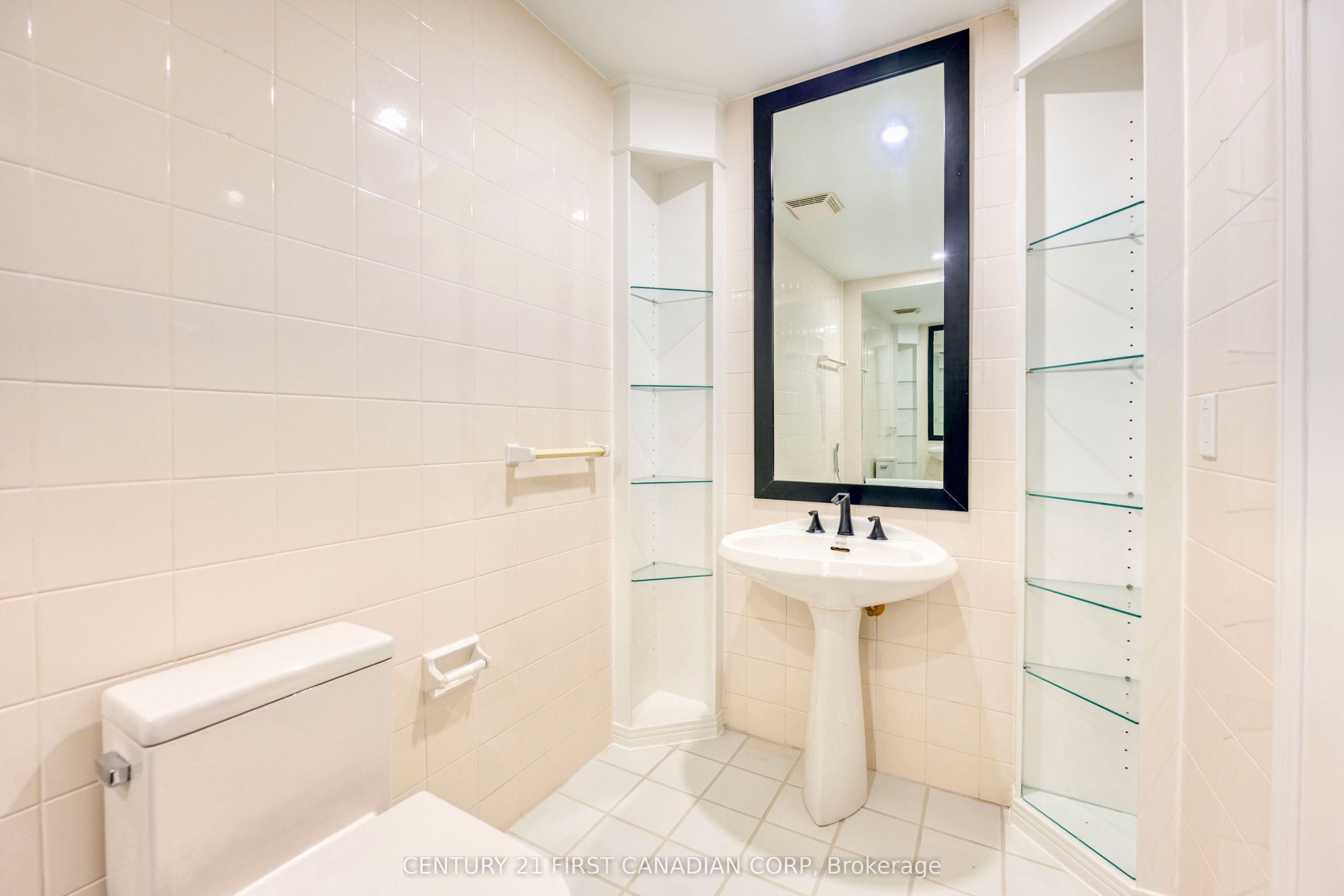 1500 Venetian Boulevard W45 Property Photo 29