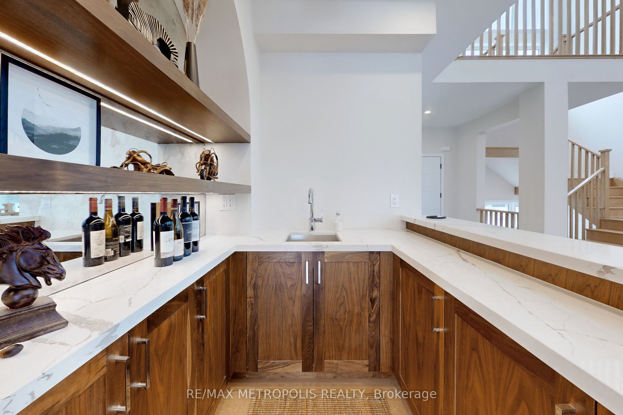 104 Stoneleigh Drive Property Photo 10