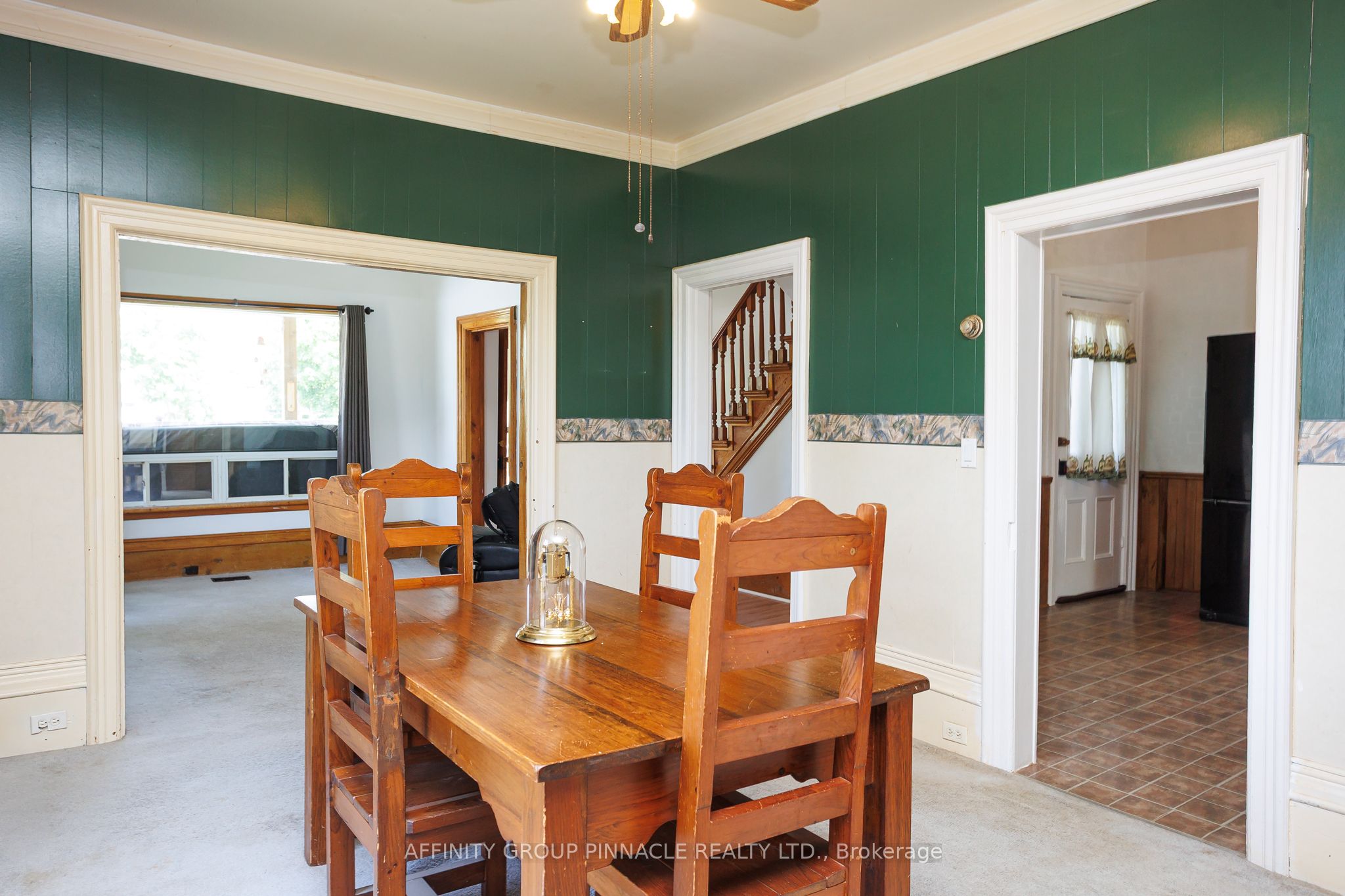7 Colborne Street E Property Photo 14
