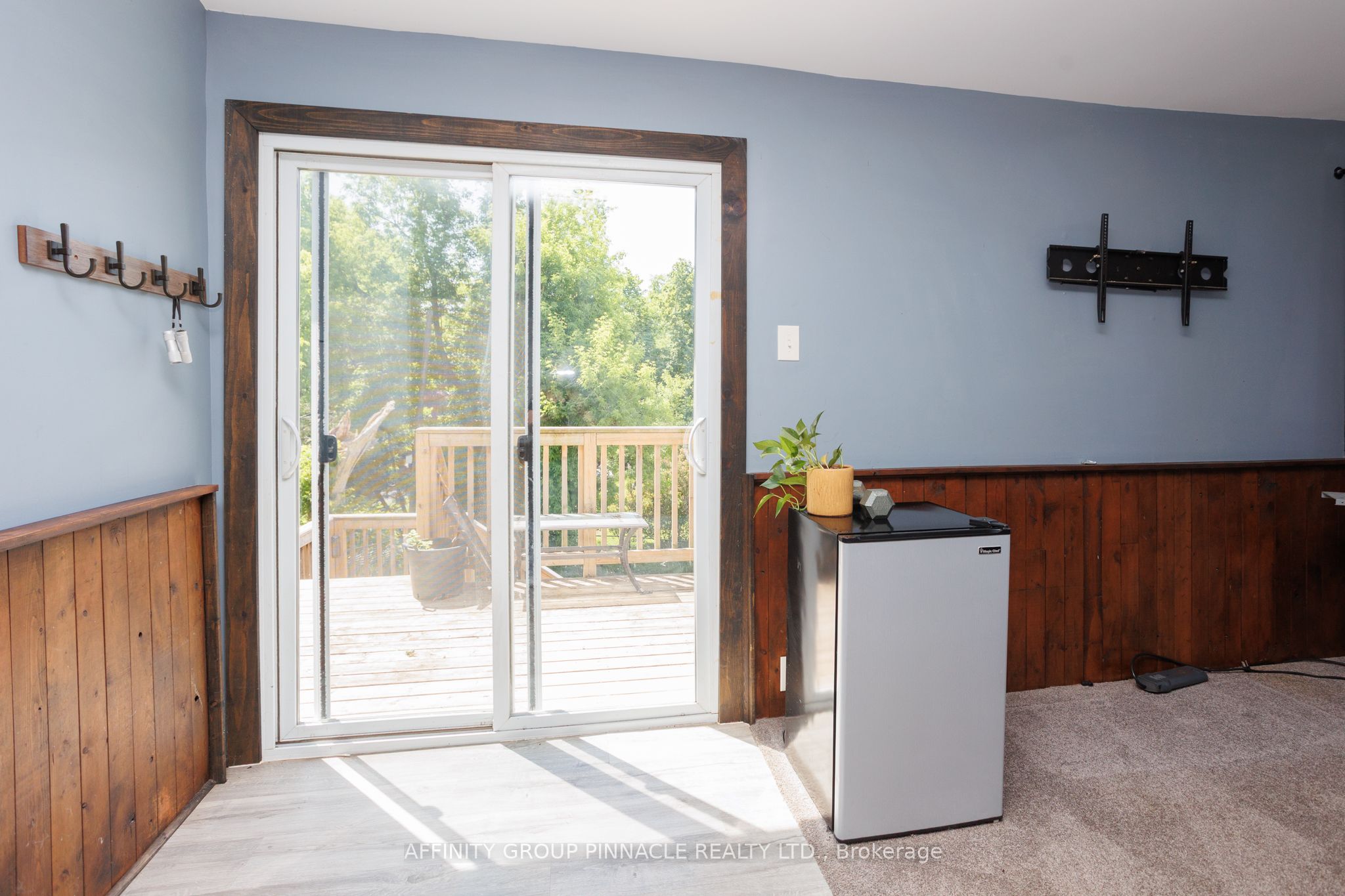 7 Colborne Street E Property Photo 20