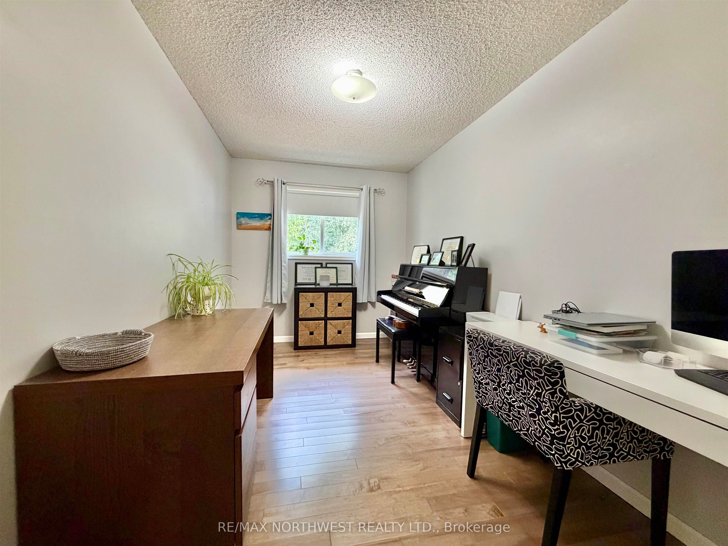 1708 Lyndy Place Property Photo 15