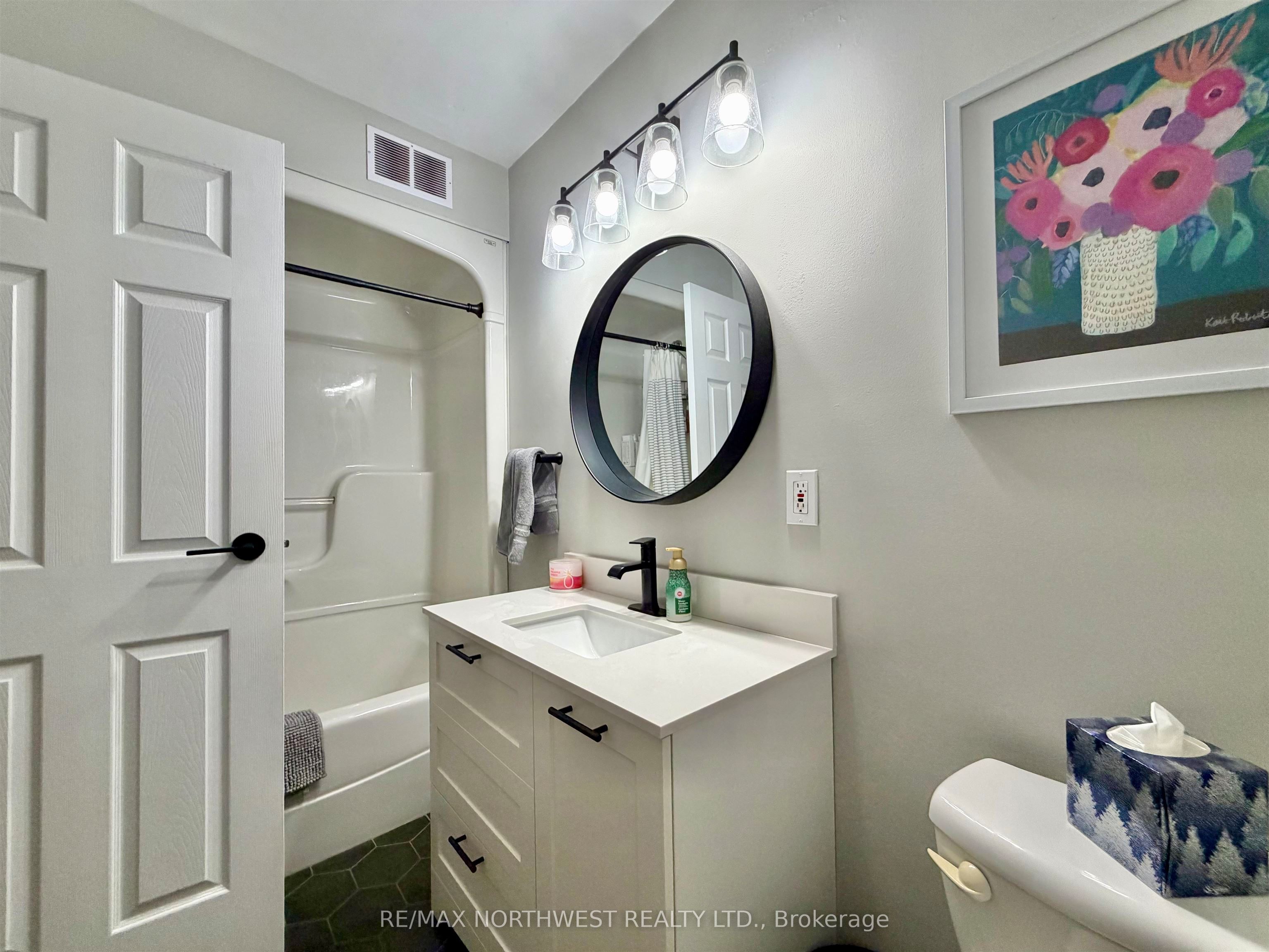 1708 Lyndy Place Property Photo 20