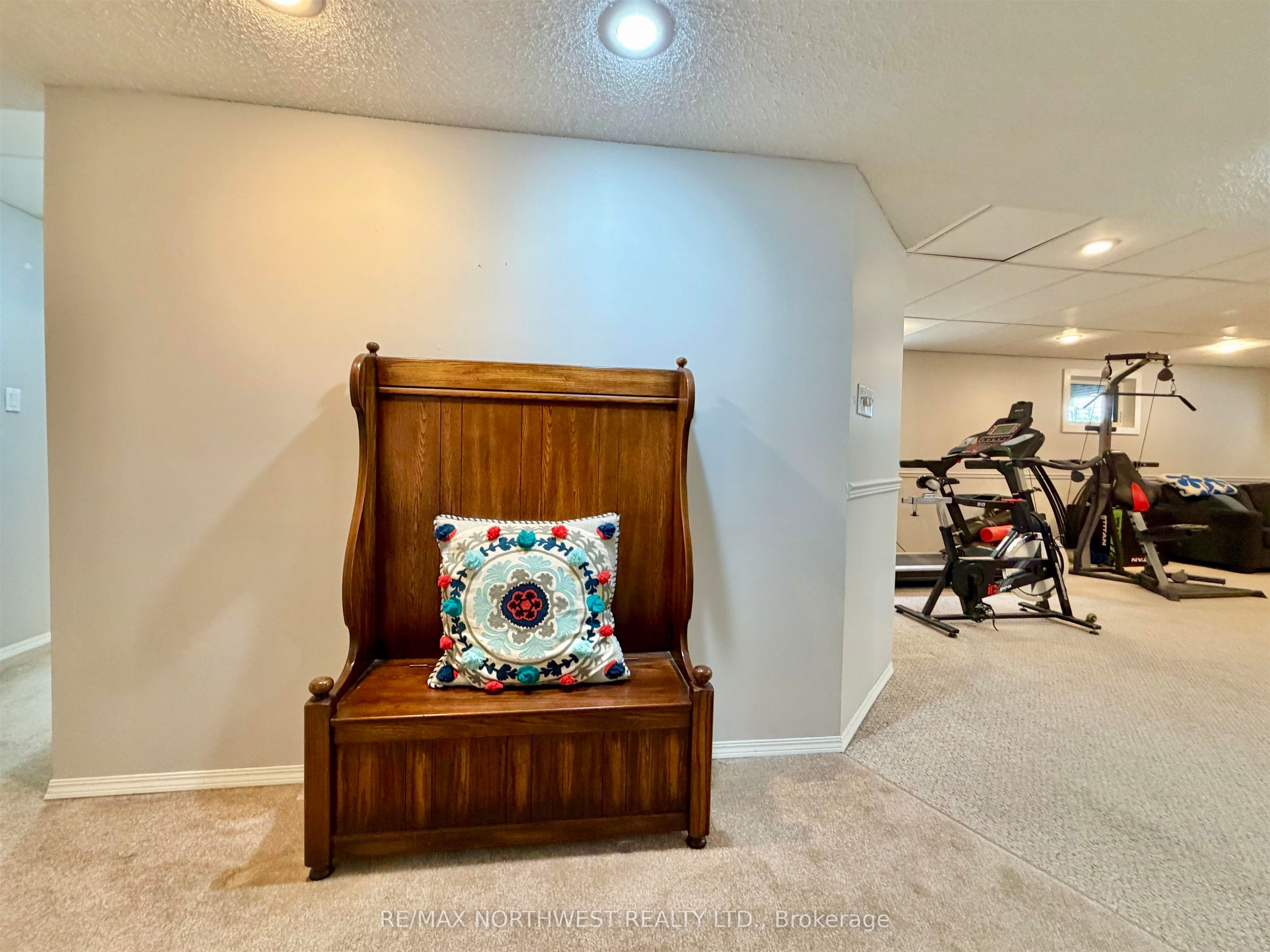1708 Lyndy Place Property Photo 23