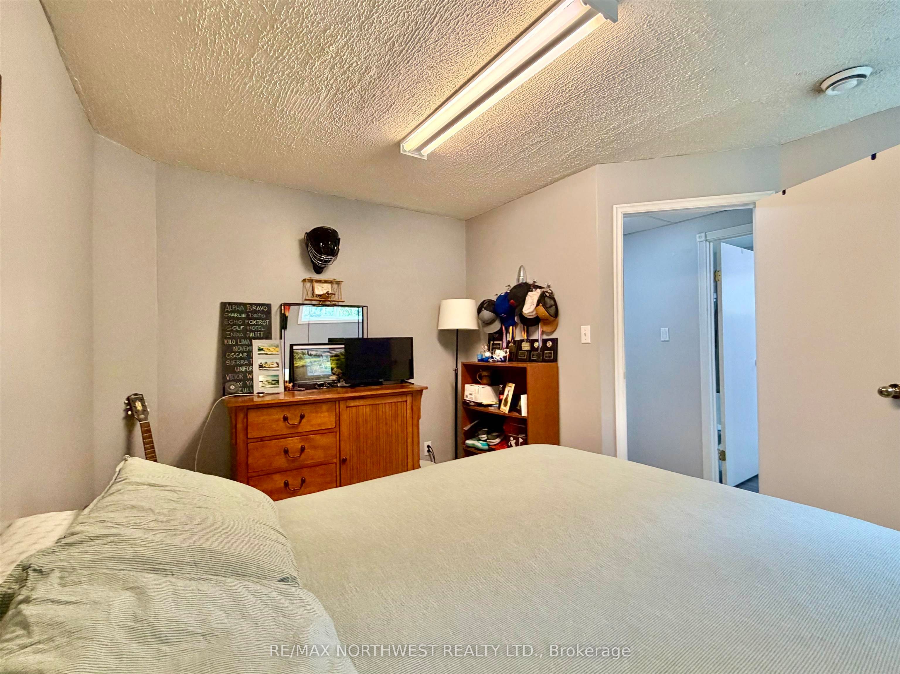 1708 Lyndy Place Property Photo 27