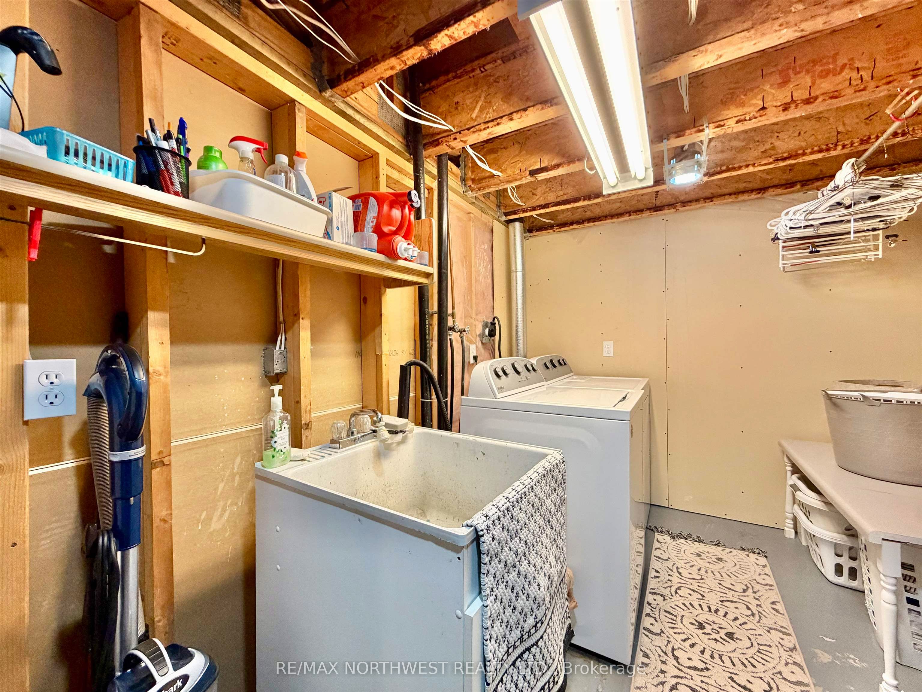 1708 Lyndy Place Property Photo 29