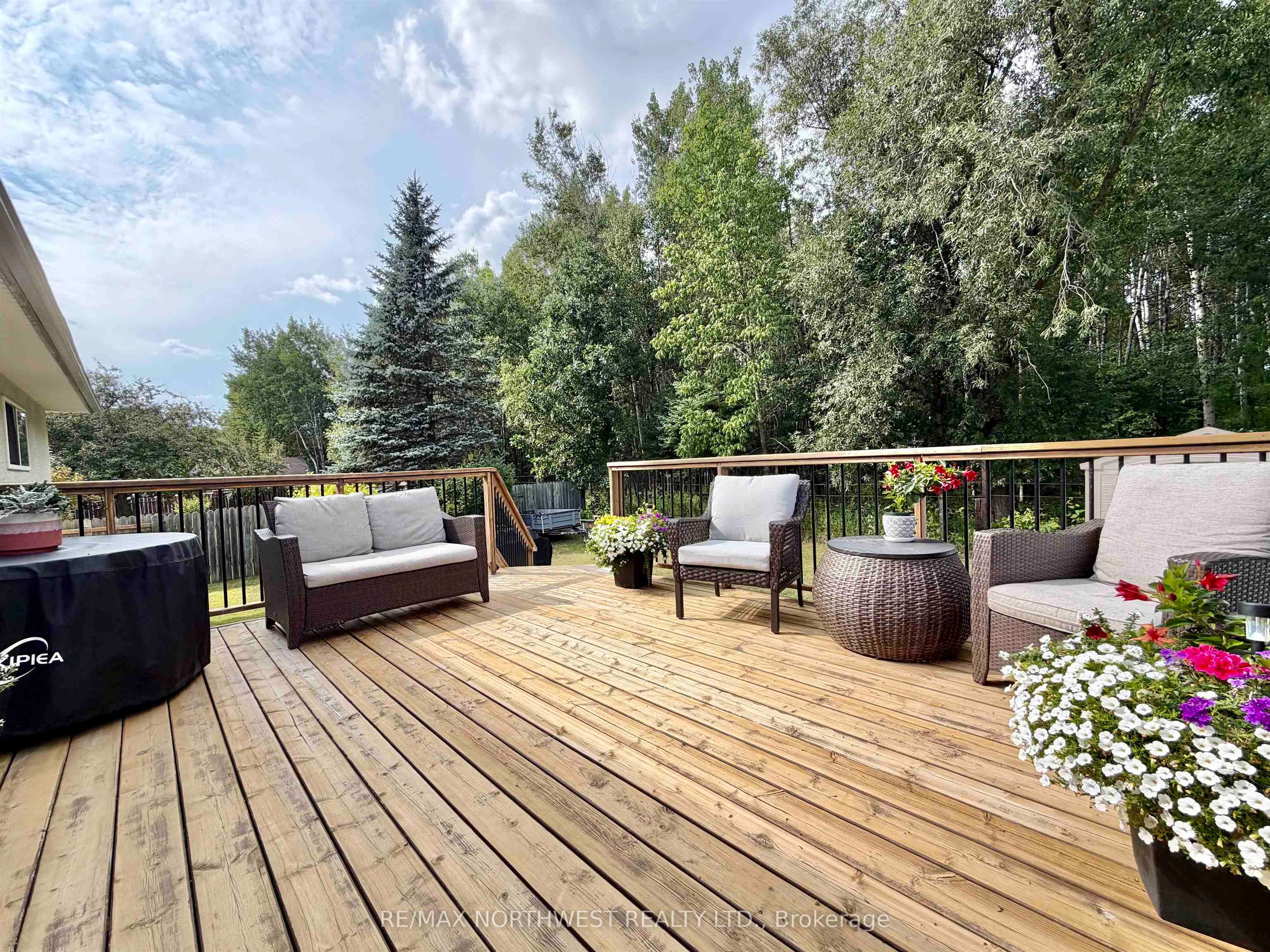 1708 Lyndy Place Property Photo 35