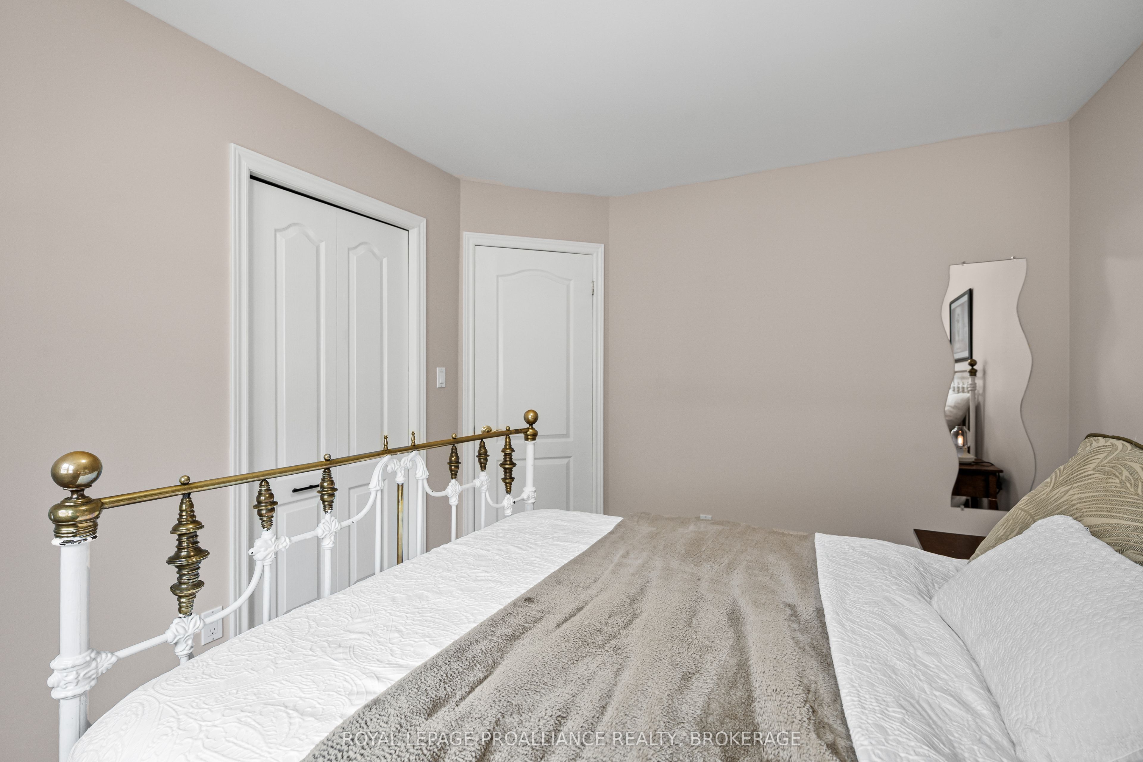 26 Kenwoods Circle Property Photo 24